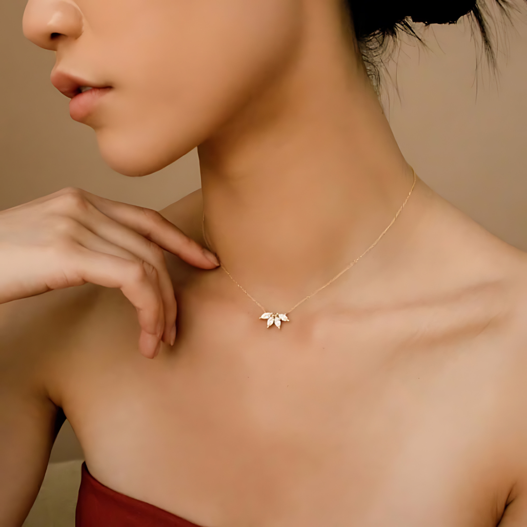 Dainty Marquise Leaf Pendant Choker Necklace - Elegant Gold/Silver Layering Necklace for Women | Perfect for Date Night, Wedding & Everyday Wear | XL0177