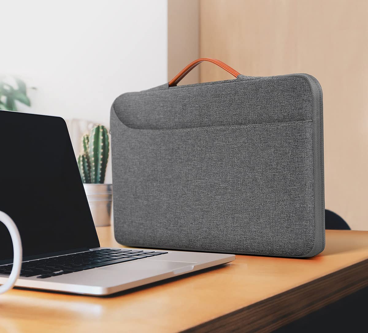 Premium Water-Resistant Laptop Sleeve for MacBook Pro 14