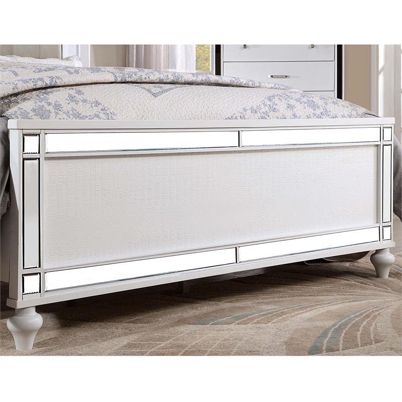 Furniture of America Xulu Contemporary Wood King Bed with LED Lights in White - Modern Bedroom Furniture for Luxurious Home Decor