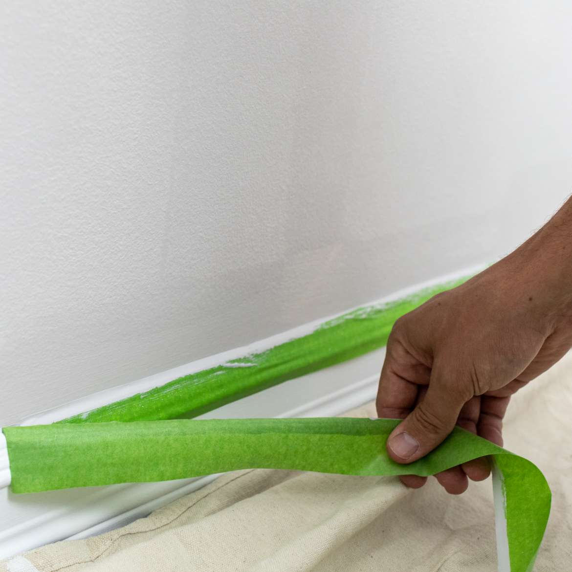 CF 120 / FrogTape® Multi-Surface Painter's Tape - Perfect for Home Painting Projects, DIY Crafts & Wall Decorations