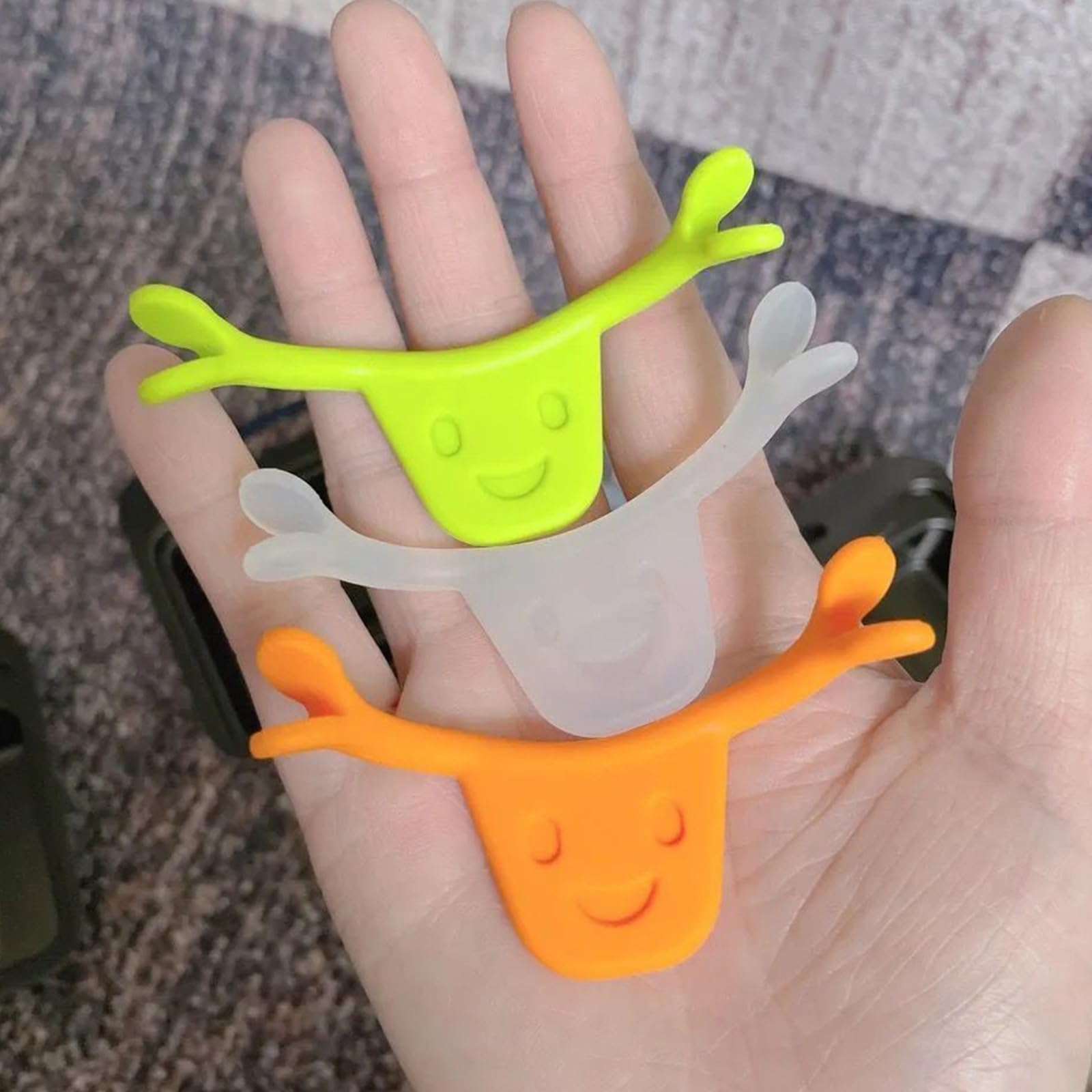 **Silicone Jaw Exerciser for Face Lifting & Slimming - Facial Muscle Trainer for Women - Double Chin Reducer & Jawline Enhancer (Perfect for Home Workouts & Beauty Routines)**