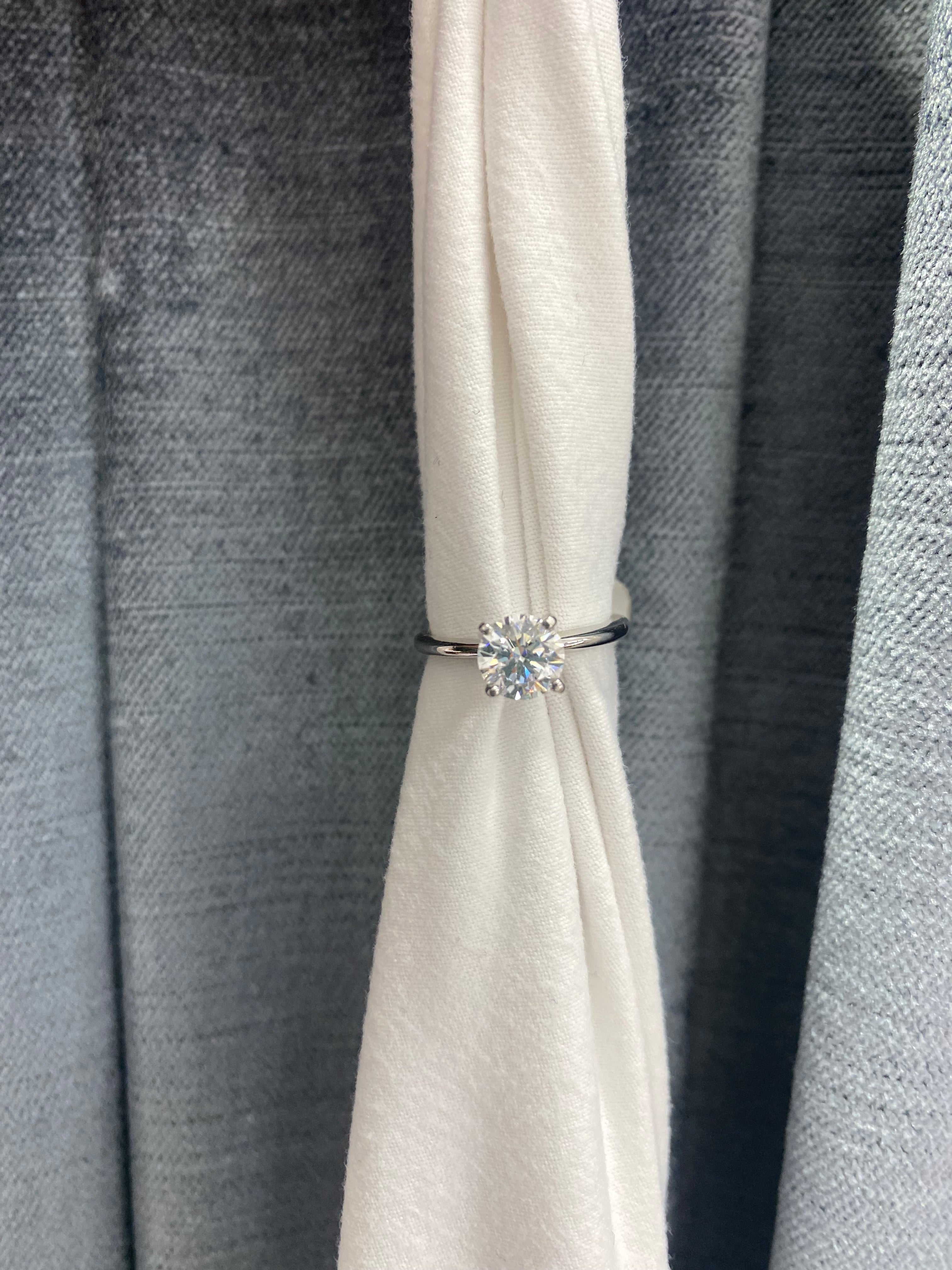 Lab Grown Solitaire Engagement Rings - Ethical & Affordable Diamond Rings for Proposals, Weddings & Anniversaries - Perfect for Romantic Occasions & Special Celebrations