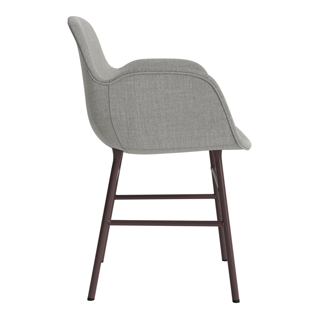 Modern Form Armchair with Sturdy Metal Legs & Soft Upholstery - Perfect for Living Room, Office, or Reading Nook