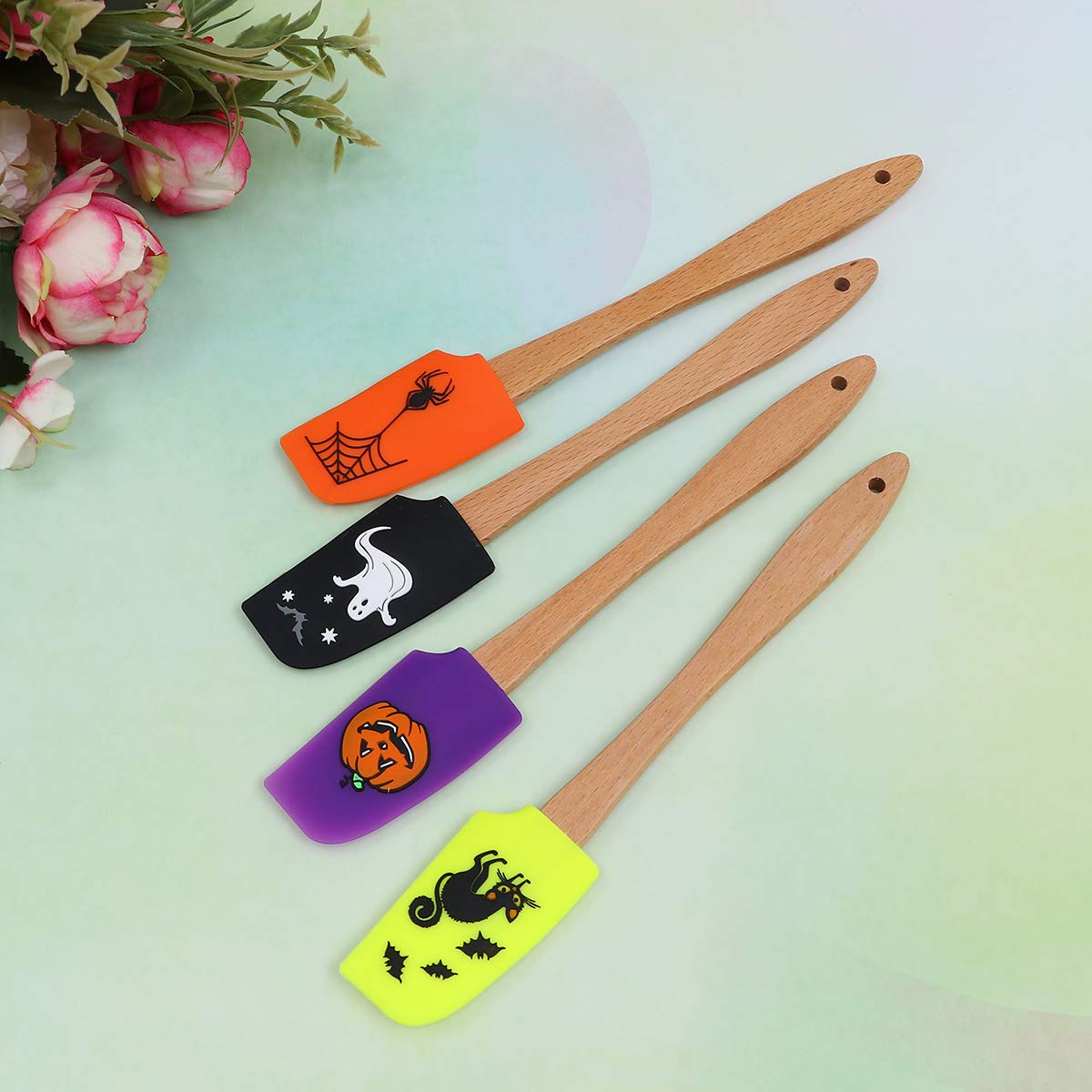 4-Piece Halloween Silicone Spatula Set - Scraper, Icing Spatula, Turner & Mini Spatula for Baking, Cooking & Cake Decorating - Non-Stick, Heat-Resistant & Child-Safe Kitchen Utensils - Perfect for Halloween Treats, Pumpkin Carving & Spooky Baking Fun