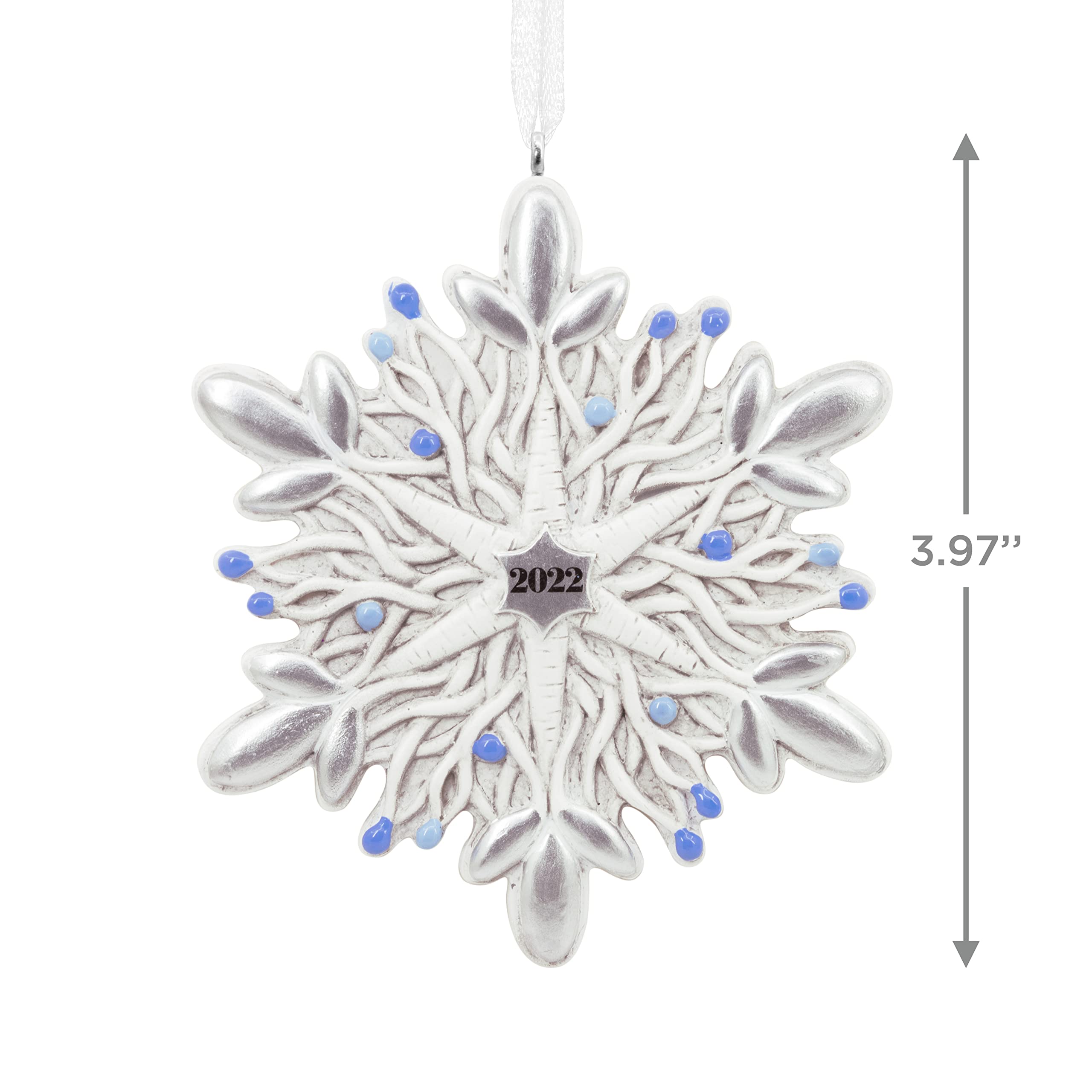 Hallmark Snowflake 2022 Resin Christmas Ornament (0001HGO3089) - Elegant Holiday Tree Decoration for Christmas, Winter Home Decor & Gift Giving