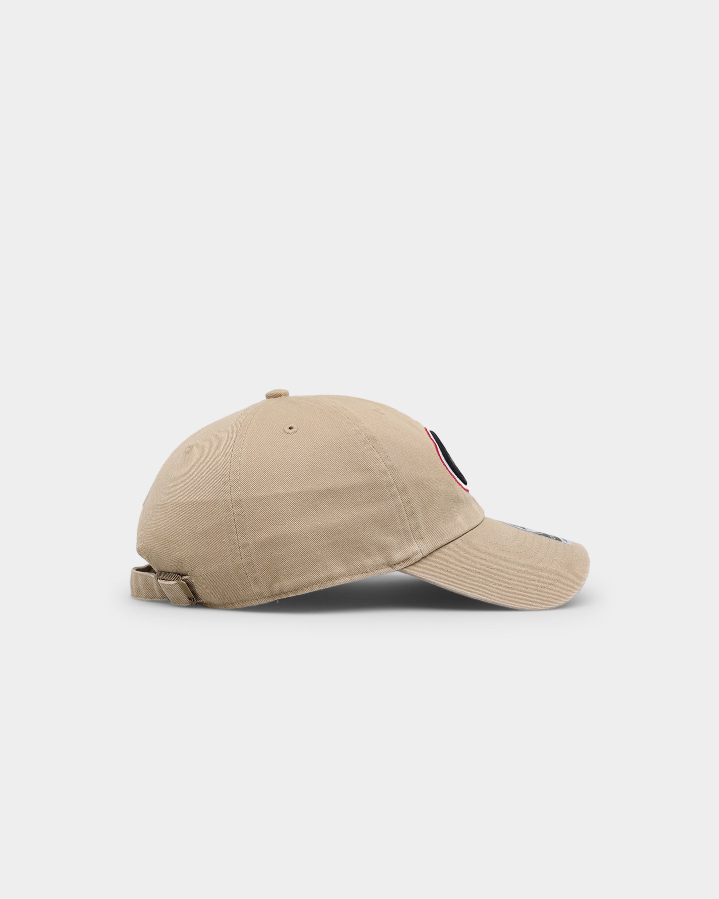 47 Georgia Bulldogs Clean Up Strapback Hat - Adjustable Khaki Baseball Cap for Men & Women - Perfect for Game Day, Tailgating, and Casual Wear