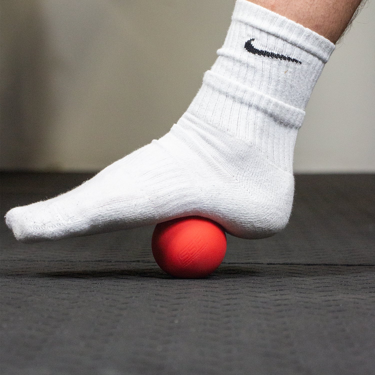Premium High-Density Lacrosse Ball for Sports Massage, CrossFit & Mobility Training – Perfect for Muscle Recovery, Trigger Point Therapy & Athletic Performance
