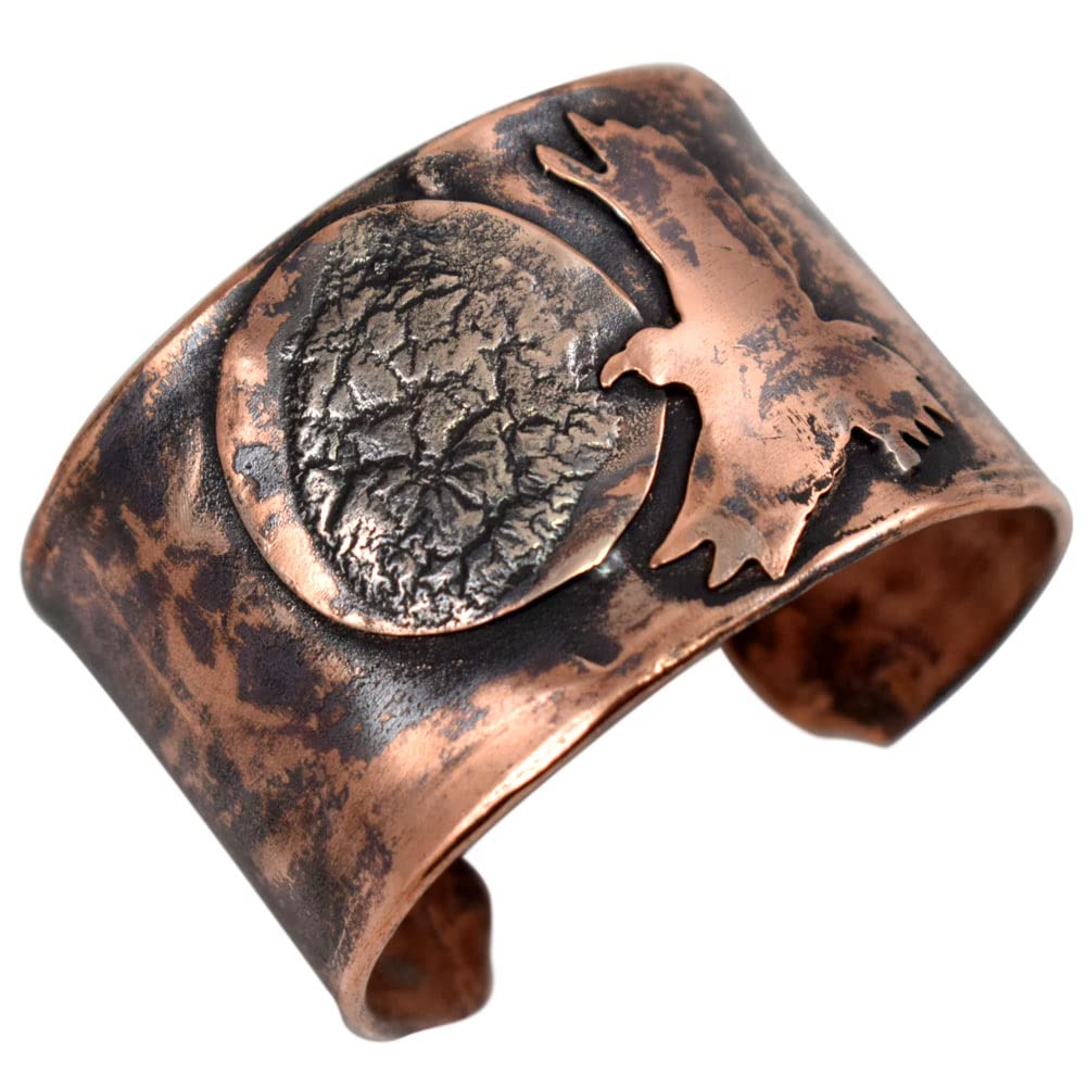 Handcrafted Rustic Copper Cuff Bracelet with Raven Moon Design – Perfect for Boho Style & Nature-Inspired Outfits