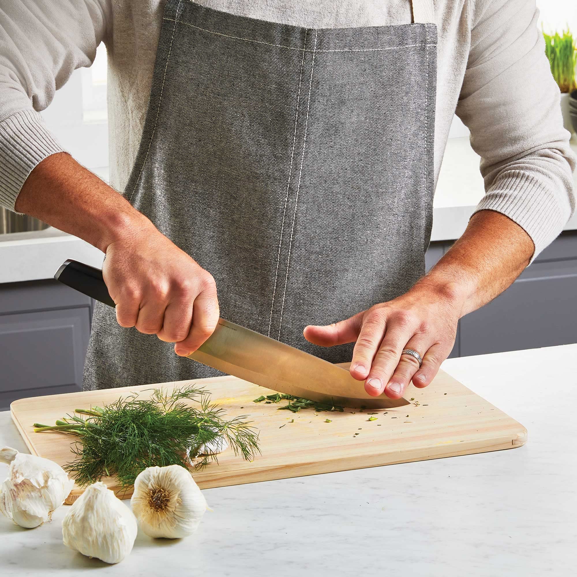 Calphalon Self-Sharpening Knife Set with Block - 12-Piece Premium Stainless Steel Kitchen Knives for Professional Chefs & Home Cooking - Perfect for Slicing, Dicing & Meal Prep