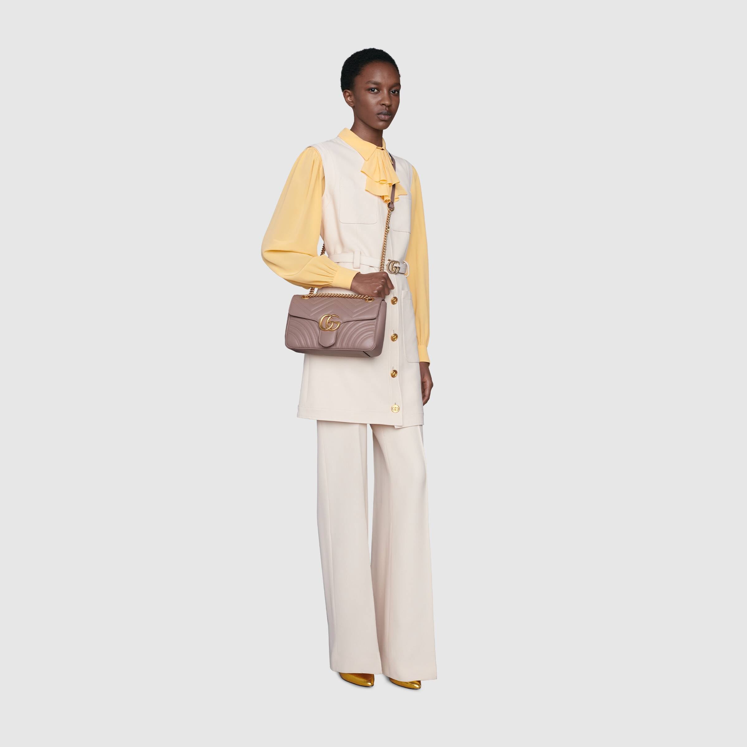 Gucci GG Marmont Medium Matelasse Shoulder Bag in Dusty Pink | Luxury Designer Handbag for Women | Perfect for Date Night, Office & Special Occasions
