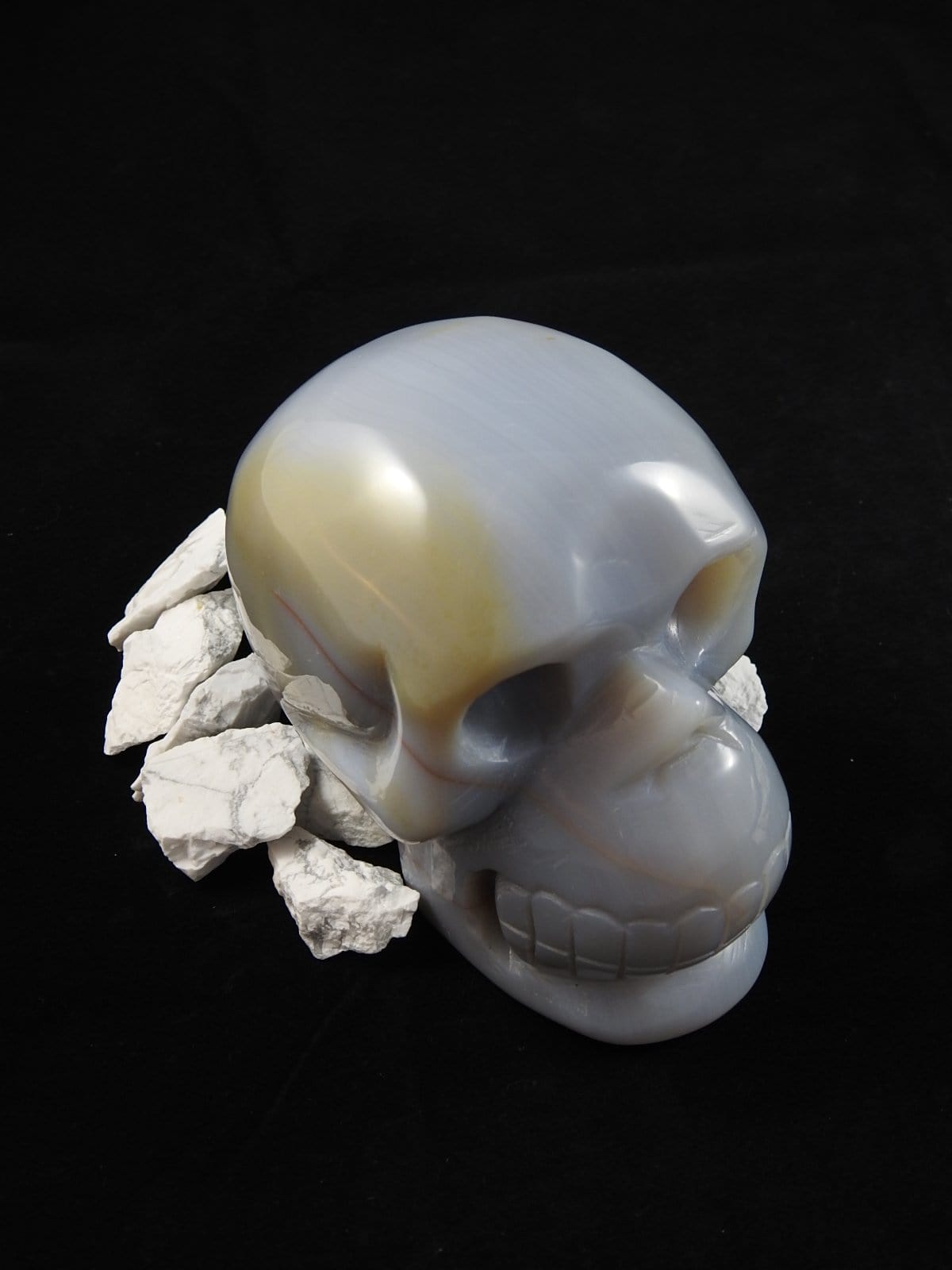Banded Agate Crystal Skull - Natural Healing Stone for Meditation & Decor | Unique Home Office Display, Spiritual Gift & Energy Healing Tool