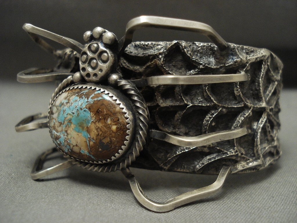 Handmade Native American Silver Spider Royston Turquoise Bracelet - 166g Authentic Turquoise Jewelry for Women, Boho Chic Accessory, Perfect for Festivals & Casual Wear