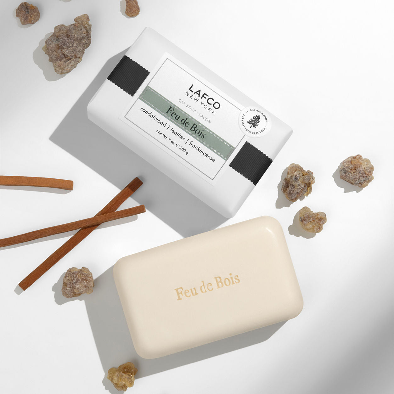 Feu de Bois Bar Soap - Natural Wood Fire Scented Handmade Soap for Men & Women | Perfect for Relaxing Baths, Spa Days & Gift Giving