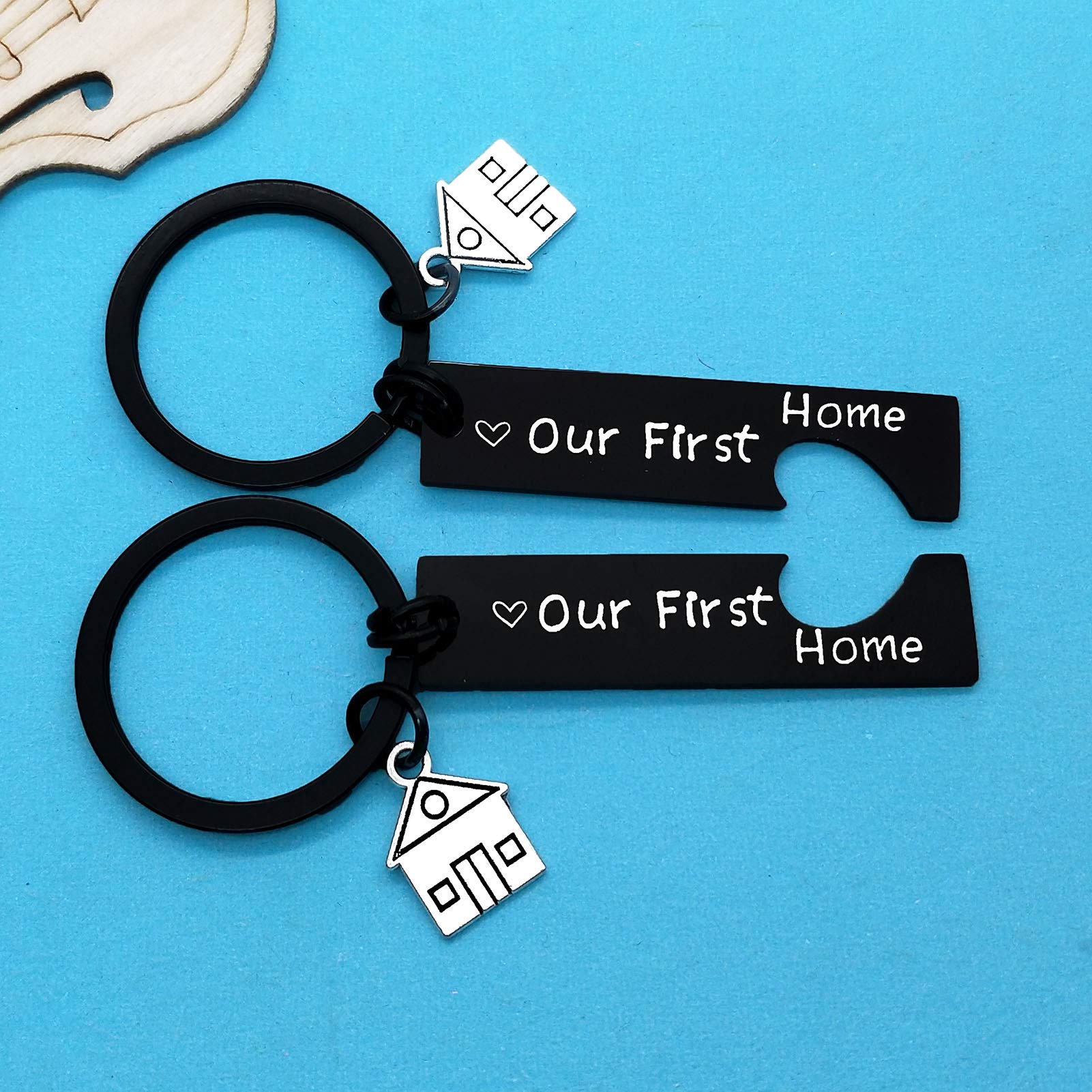 Xiahuyu New Home Keychain - Housewarming Gift for New Homeowners, First Home & Moving In Present - Perfect for House Keys, Welcome Gifts & New Home Decor