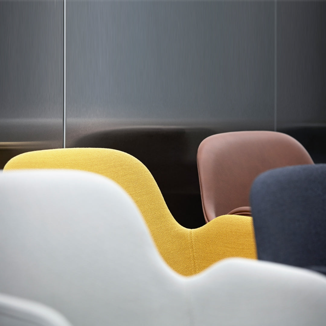 Modern Form Armchair with 4L Swivel Base and Premium Upholstery - Perfect for Living Room, Office or Reading Nook