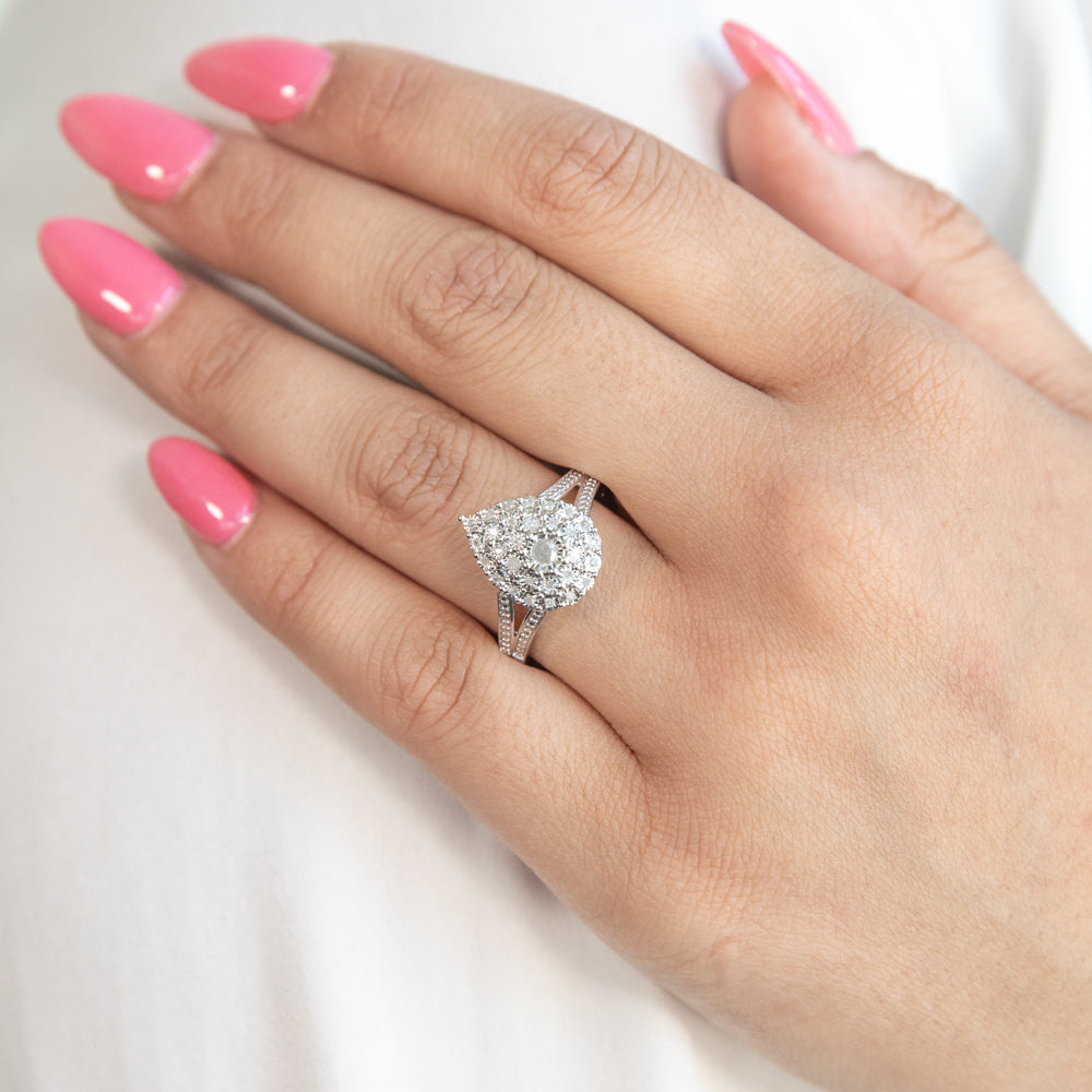 0.20 Carat Diamond Cluster Ring with 30 Brilliant Cut Diamonds in Sterling Silver - Elegant Wedding Band, Anniversary Gift for Her, Perfect for Engagement & Special Occasions
