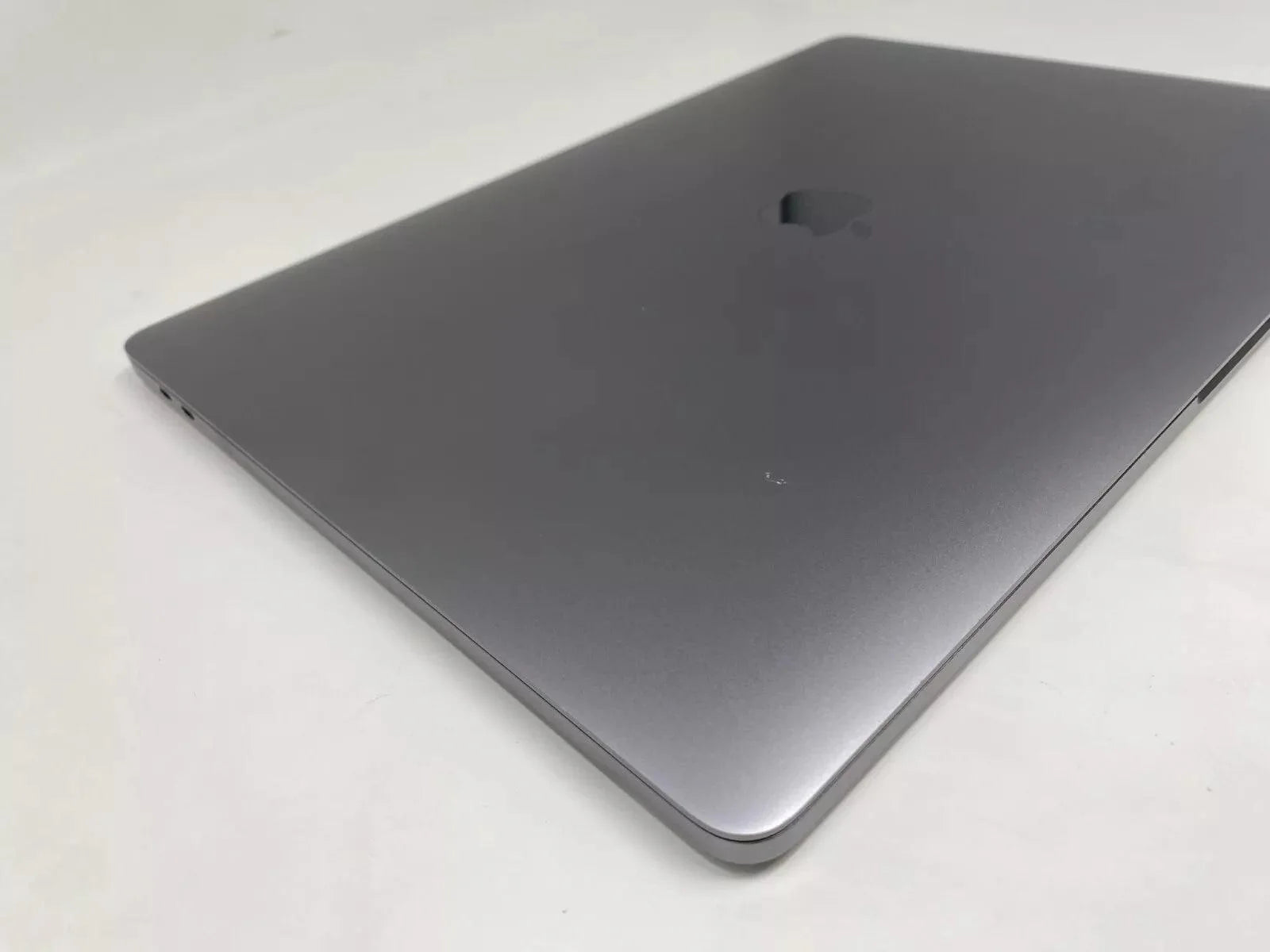 2016 Apple MacBook Pro 15