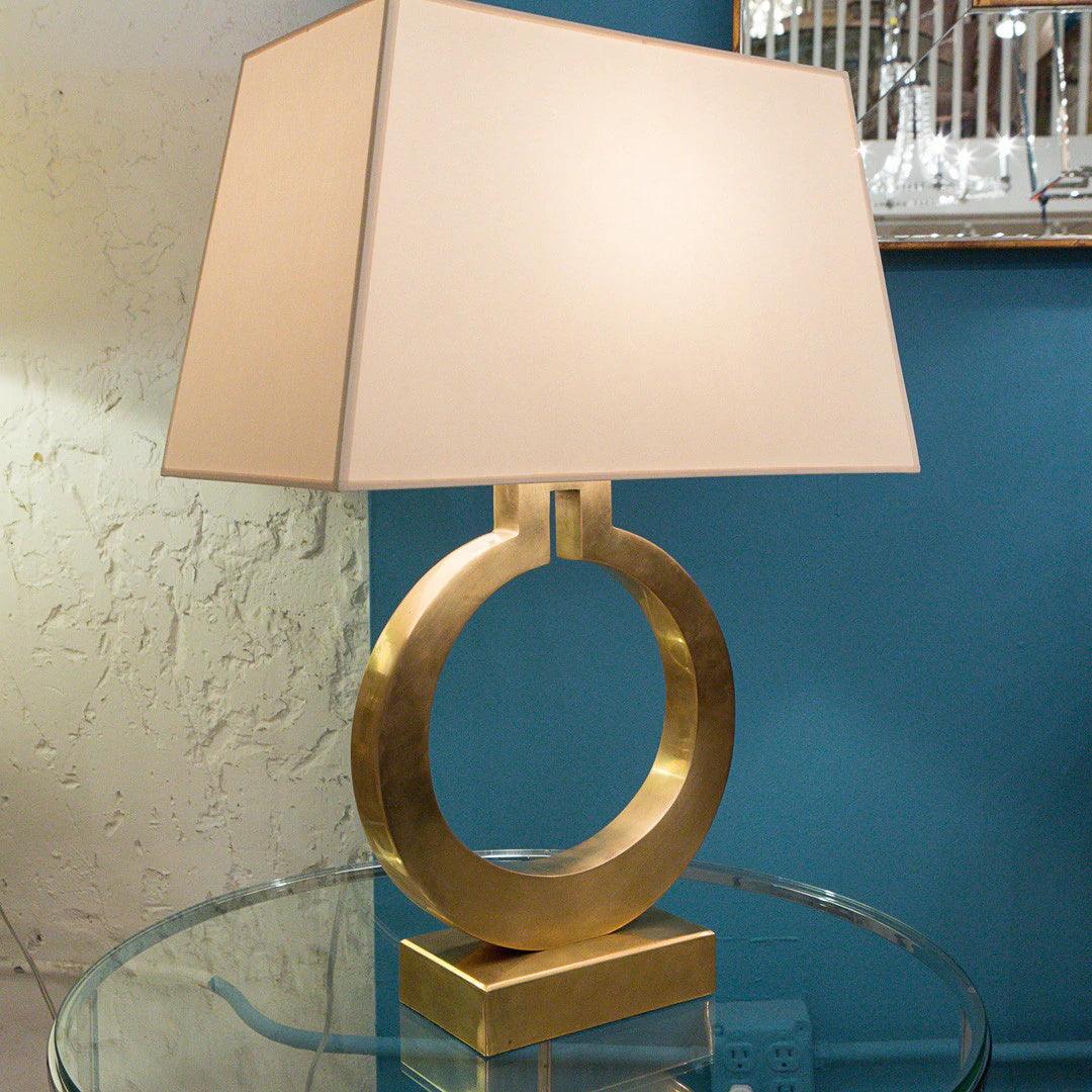 Modern Ring Form Table Lamp - Stylish LED Desk Light for Bedroom, Living Room & Office - Perfect for Reading, Working & Decor