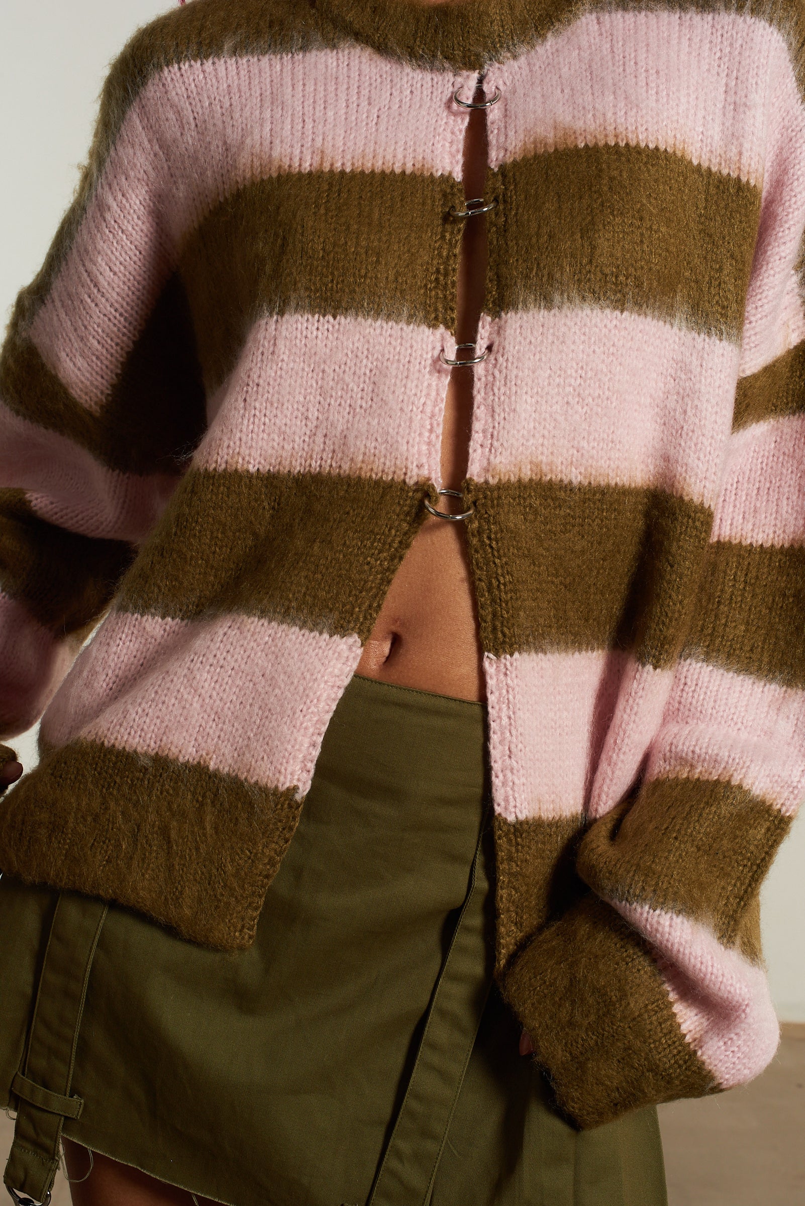 Stylish Crush Stripe Knit Cardigan for Women - Cozy & Fashionable Sweater for Fall & Winter - Perfect for Office, Casual Outfits & Layering