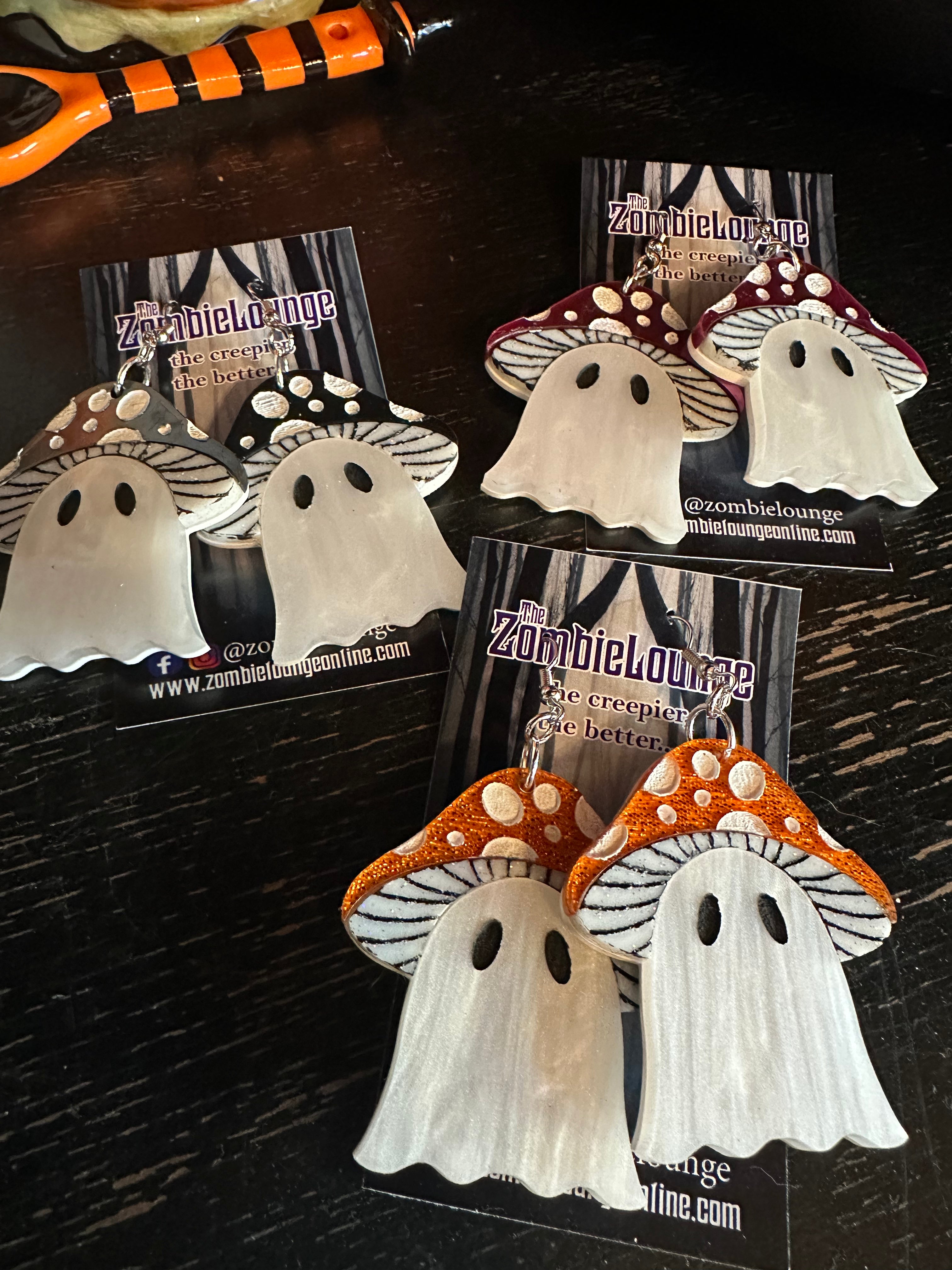 Unique Mushroom Ghost Earrings for Women - Cute & Spooky Halloween Jewelry Gift - Perfect for Costume Parties & Gothic Fashion