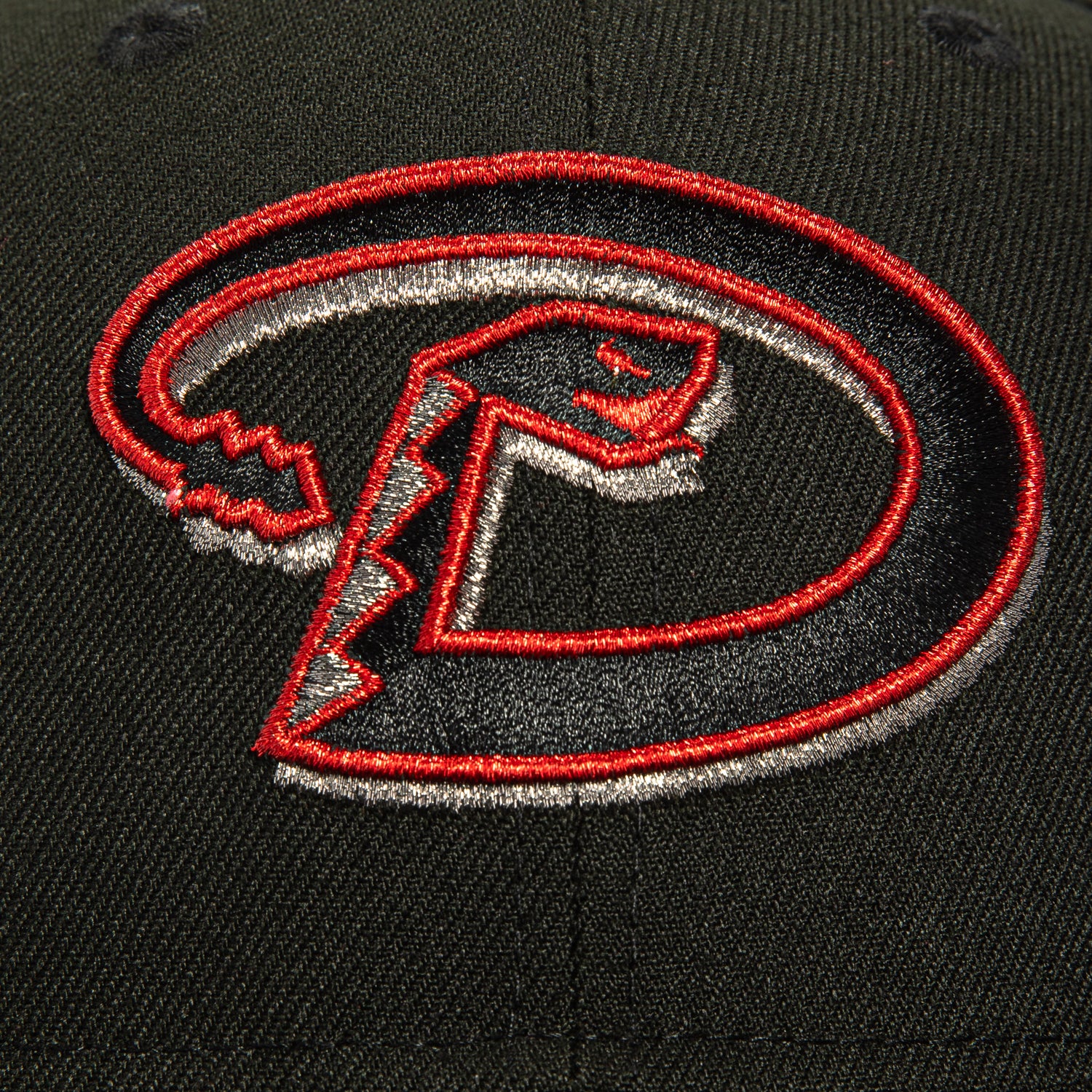 New Era 59Fifty Arizona Diamondbacks Fitted Baseball Cap - Black, Red & Graphite Colors | Official MLB Licensed Hat for Men & Women | Perfect for Games, Fan Gear & Streetwear Fashion