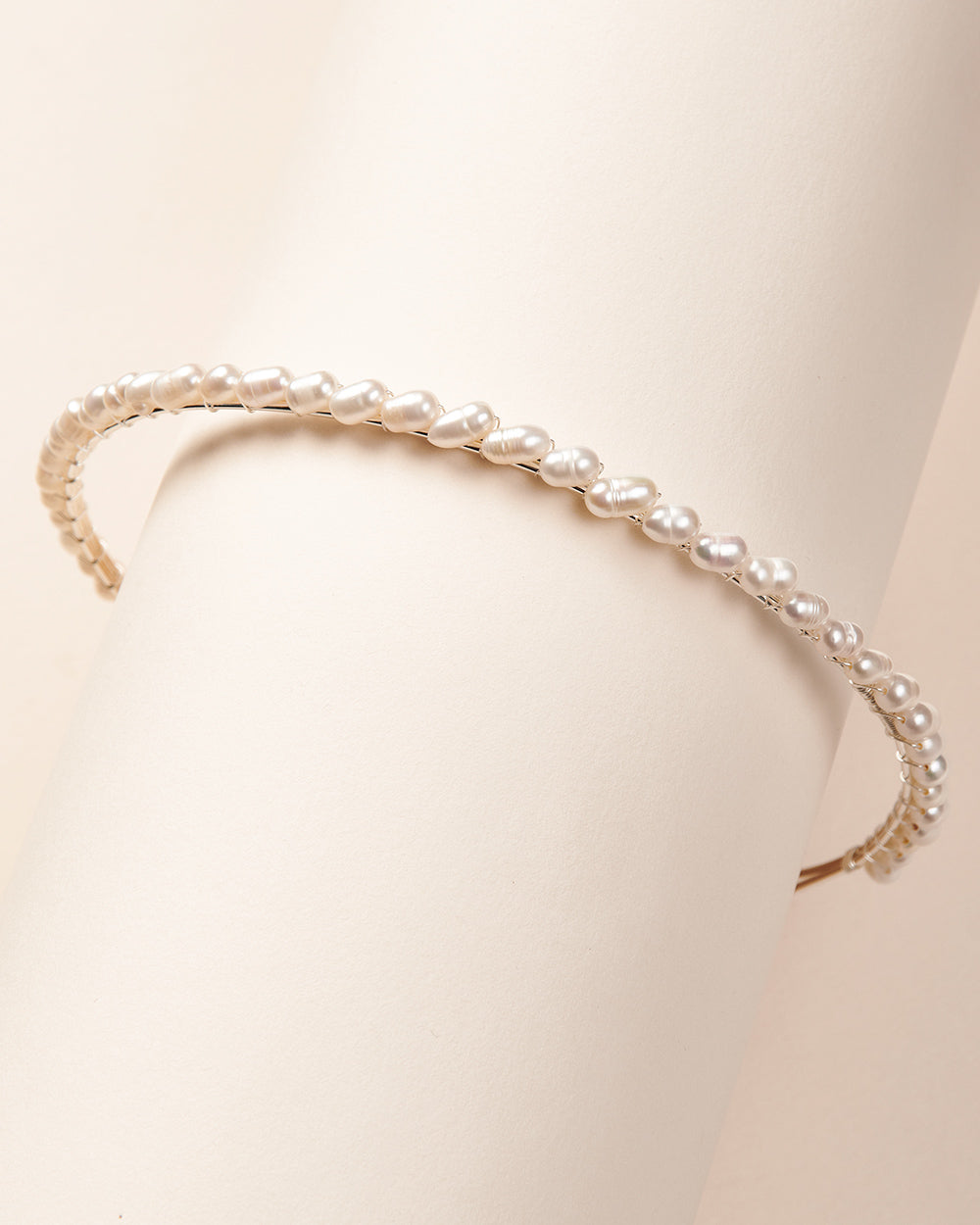 Elegant Freshwater Pearl Headband for Women - Boho Wedding Hair Accessories & Bridal Hair Vine - Perfect for Beach Weddings, Prom, and Special Occasions