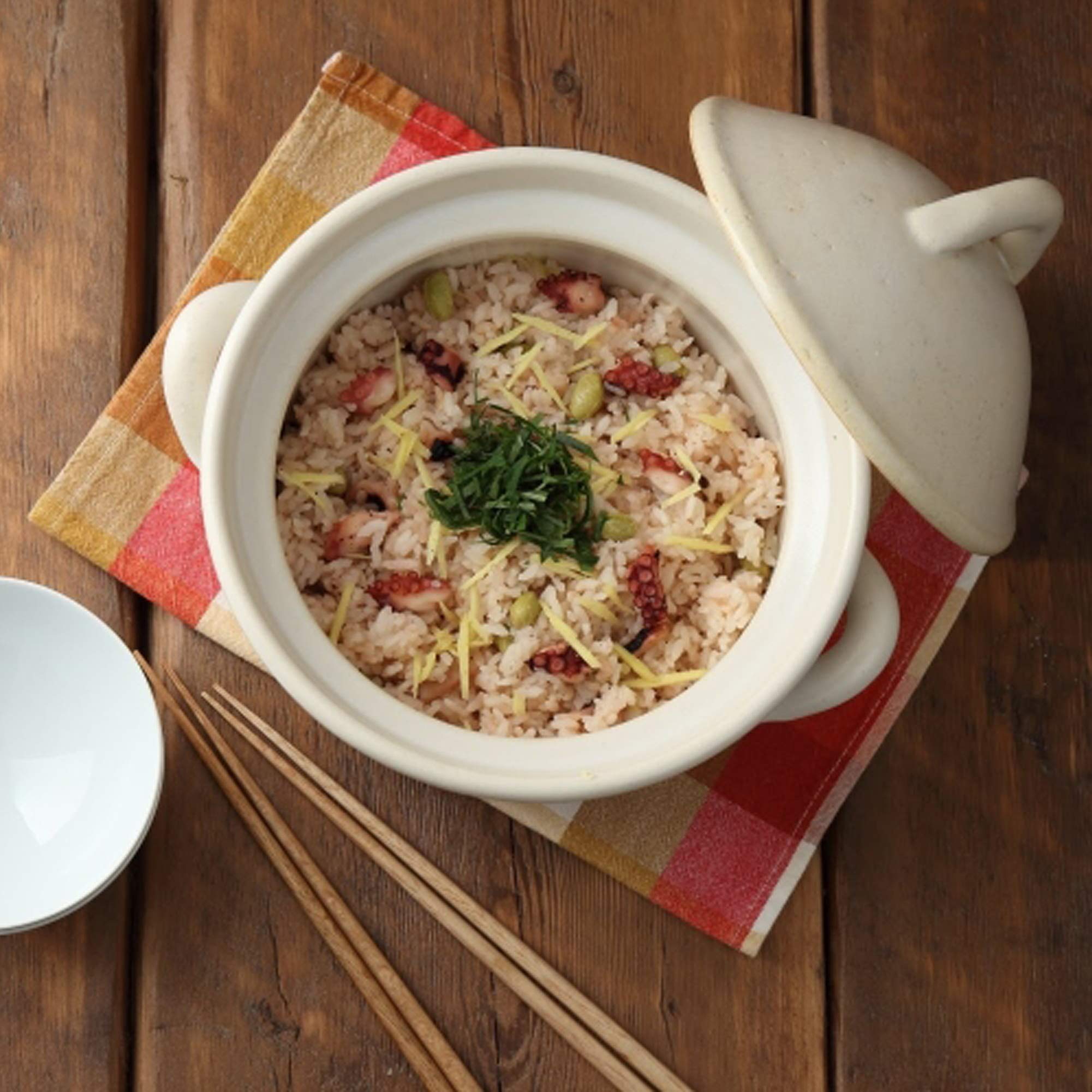 Premium Japanese Donabe Clay Rice Cooker Pot - 3 Go (2200cc) Traditional White Ceramic for Perfect Stovetop Rice, Hot Pot & Stews - Ideal for Home Cooking & Japanese Cuisine