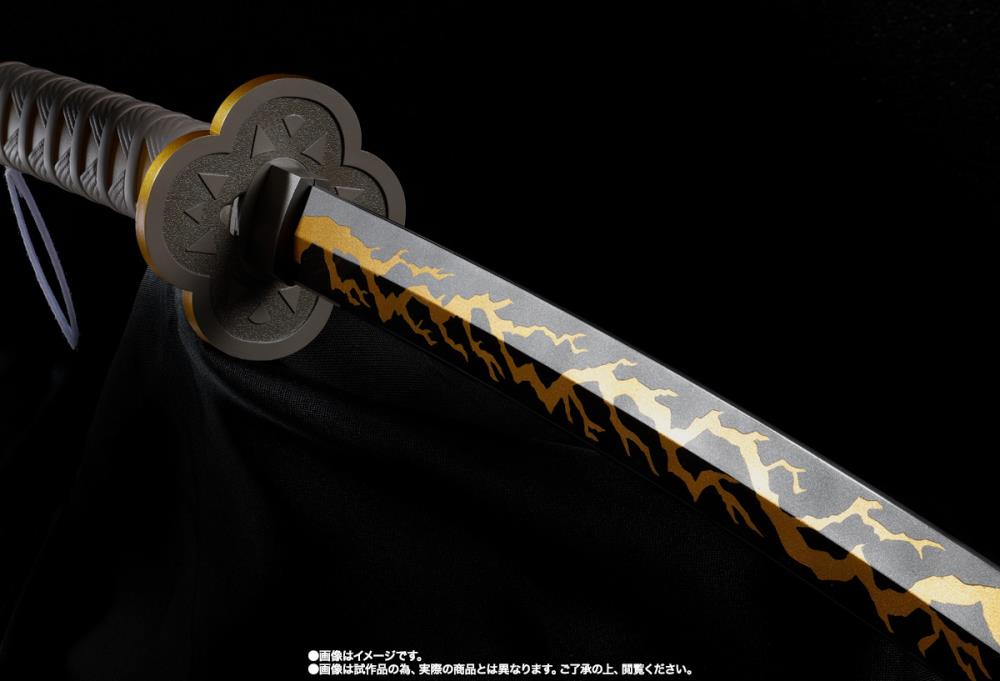 Bandai Proplica Demon Slayer: Kimetsu no Yaiba Zenitsu Agatsuma's Nichirin Sword Replica - Anime Collectible for Cosplay, Display, and Gift Giving