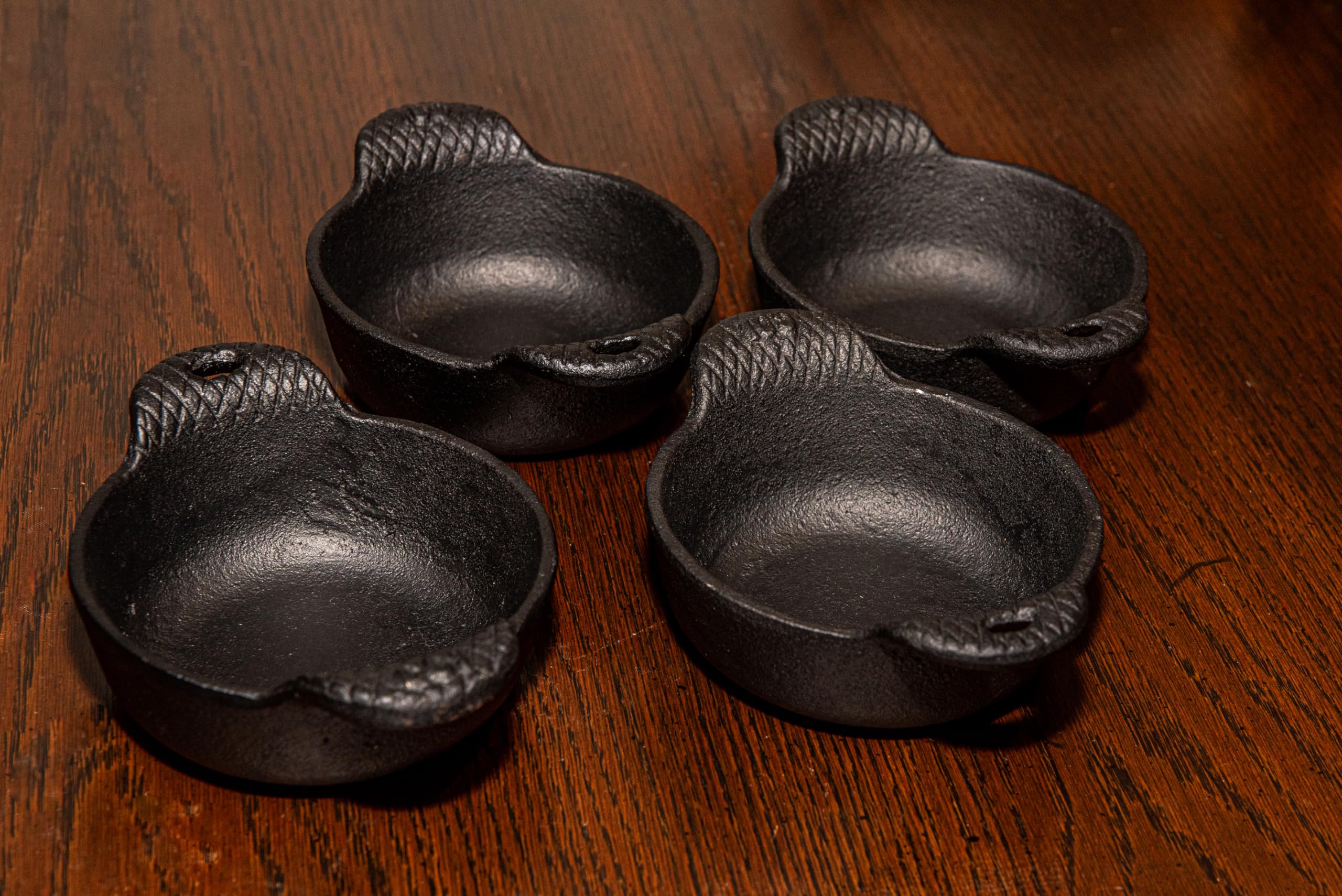 Mini Cast Iron Skillet Set of 4 - 12 Oz Capacity Non-Stick Pans for Baking, Cooking & Serving - Perfect for Cornbread, Eggs, Pies & Individual Desserts