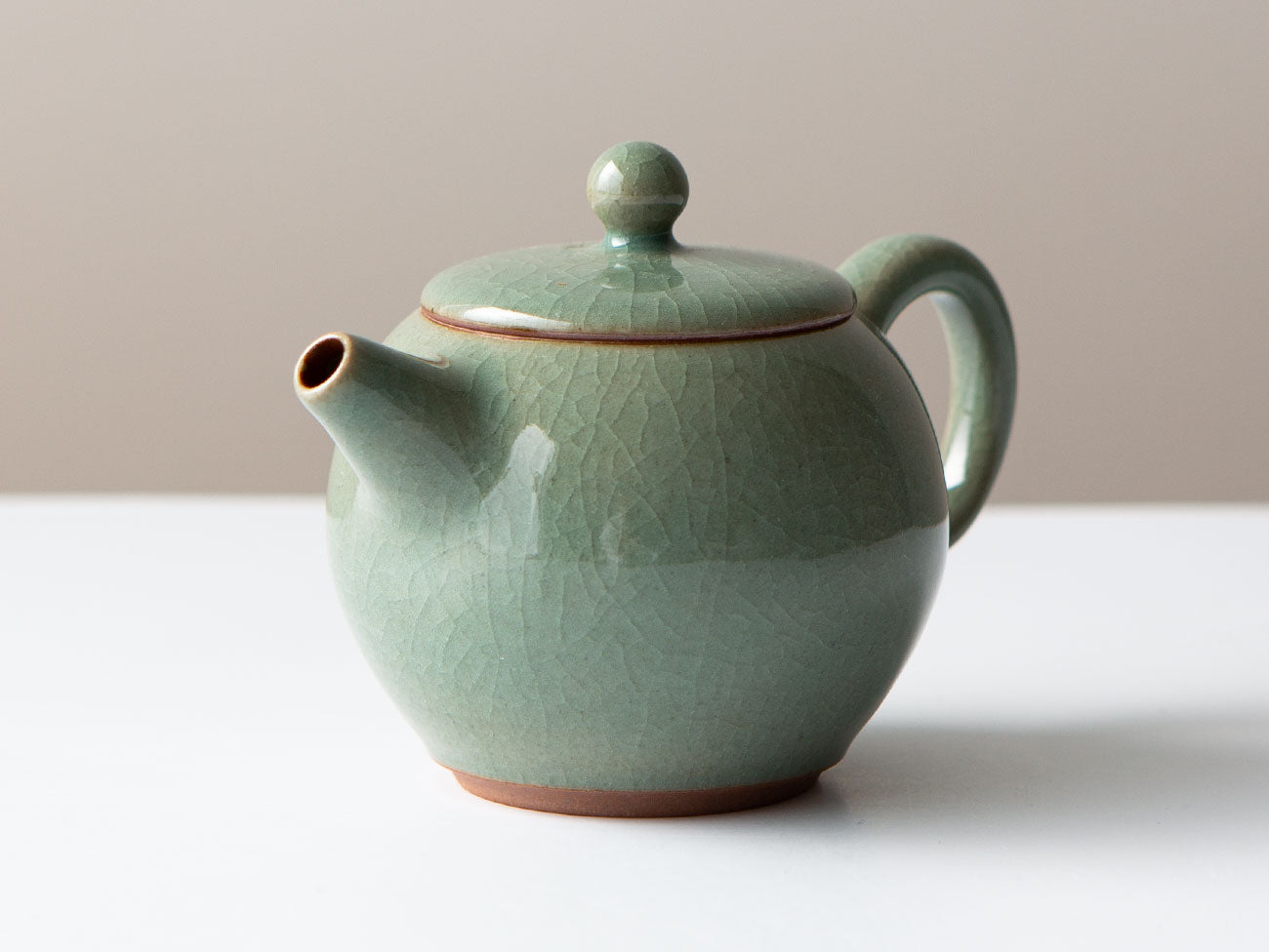 Premium Celadon Ceramic Teapot with Infuser - Traditional Chinese Style Handcrafted Green Glaze Tea Pot for Loose Leaf Tea - Perfect for Home, Office, or Gift Giving
