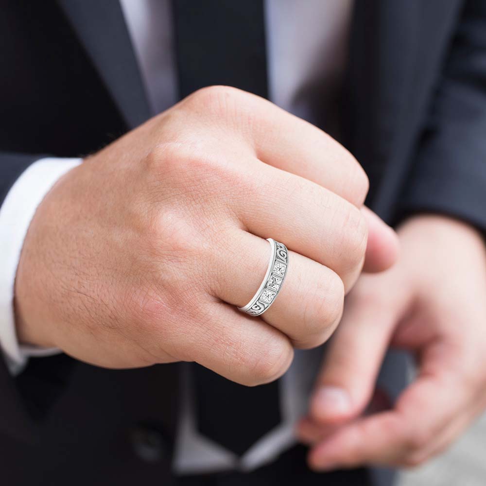 1.0 CTW Princess Cut Diamond Men's Ring with Filigree Accent - Elegant Wedding Band, Anniversary Gift for Him, Perfect for Engagements & Special Occasions