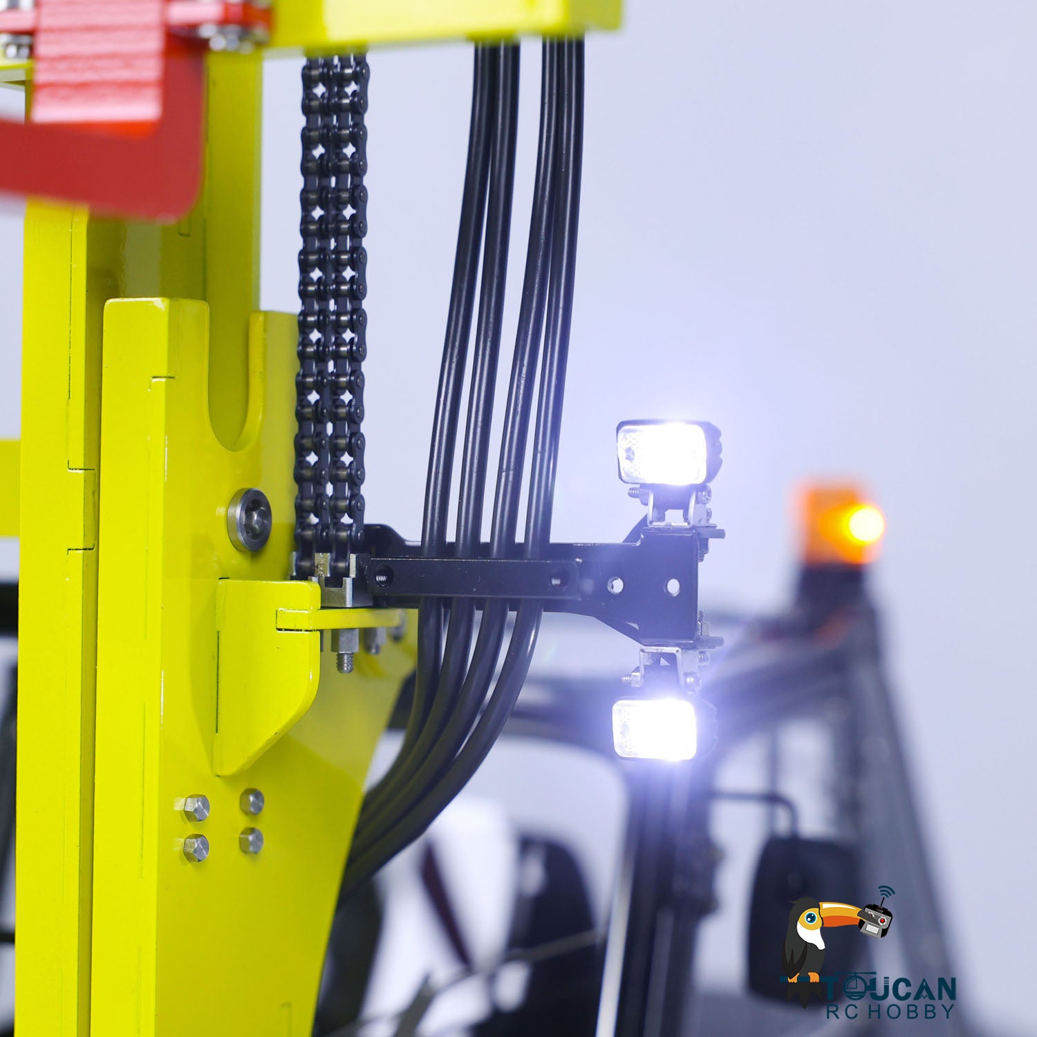 1:14 LESU Metal RC Forklift Truck with Hydraulic System, Remote Control, Sound & Light, ESC Servo - Perfect for Construction Site Play, Collecting & Indoor Racing