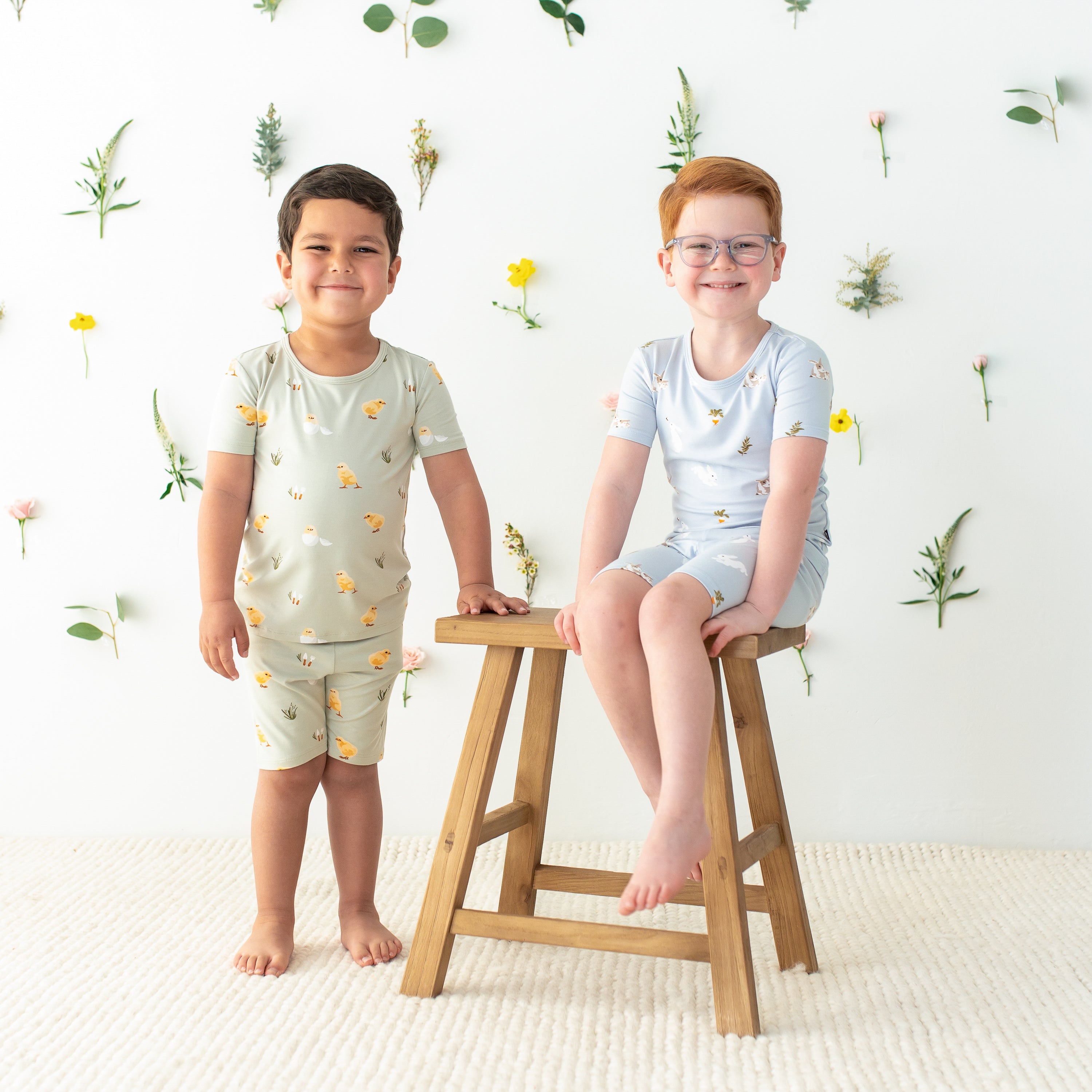 Aloe Vera Infused Short Sleeve Pajama Set - Soft & Breathable Sleepwear for Women & Men - Perfect for Summer Nights & Relaxing at Home
