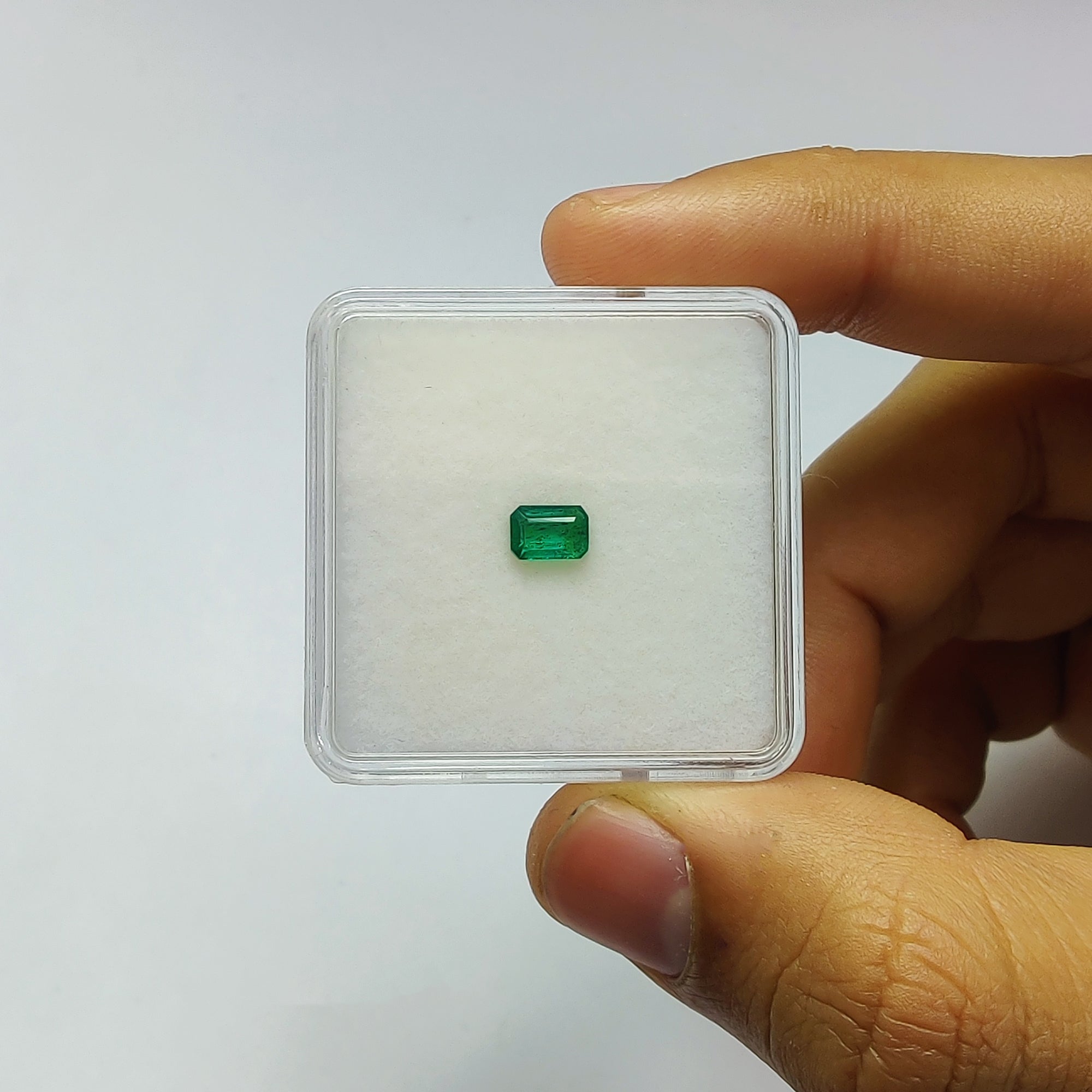 0.55cts Natural Untreated Green Emerald Gemstone - Cushion Cut 6x4mm for Jewelry Making, Engagement Rings & Fine Collections