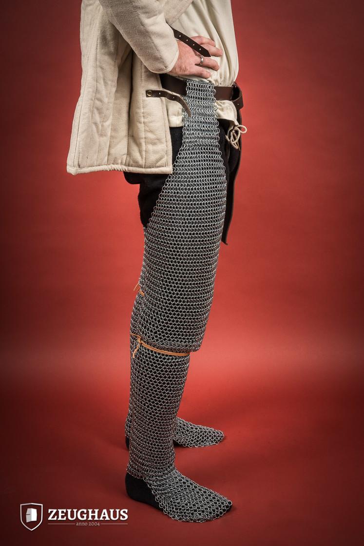 Chainmail Chausses with 10mm Galvanized Round Rings - Medieval Leg Armor for LARP, Cosplay & Historical Reenactment