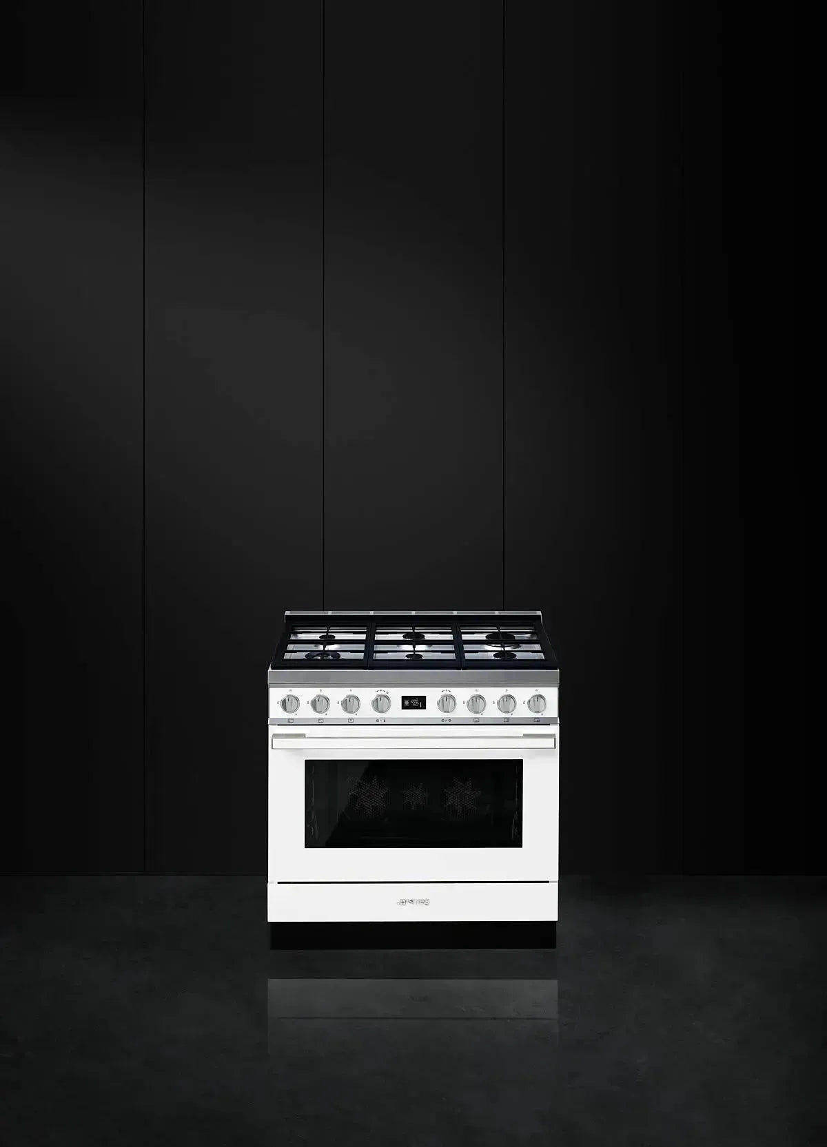 Smeg 90cm Portofino Pyrolytic Oven - White | Built-in Electric Cooker with Self-Cleaning Function | Perfect for Modern Kitchens & Home Cooking