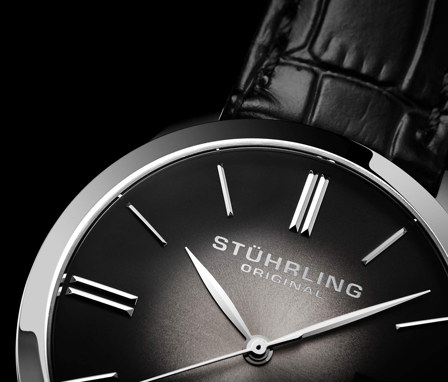 Cuvette II 490 Quartz 42mm Classic Watch - Stylish Men's Dress Watch for Business & Formal Occasions