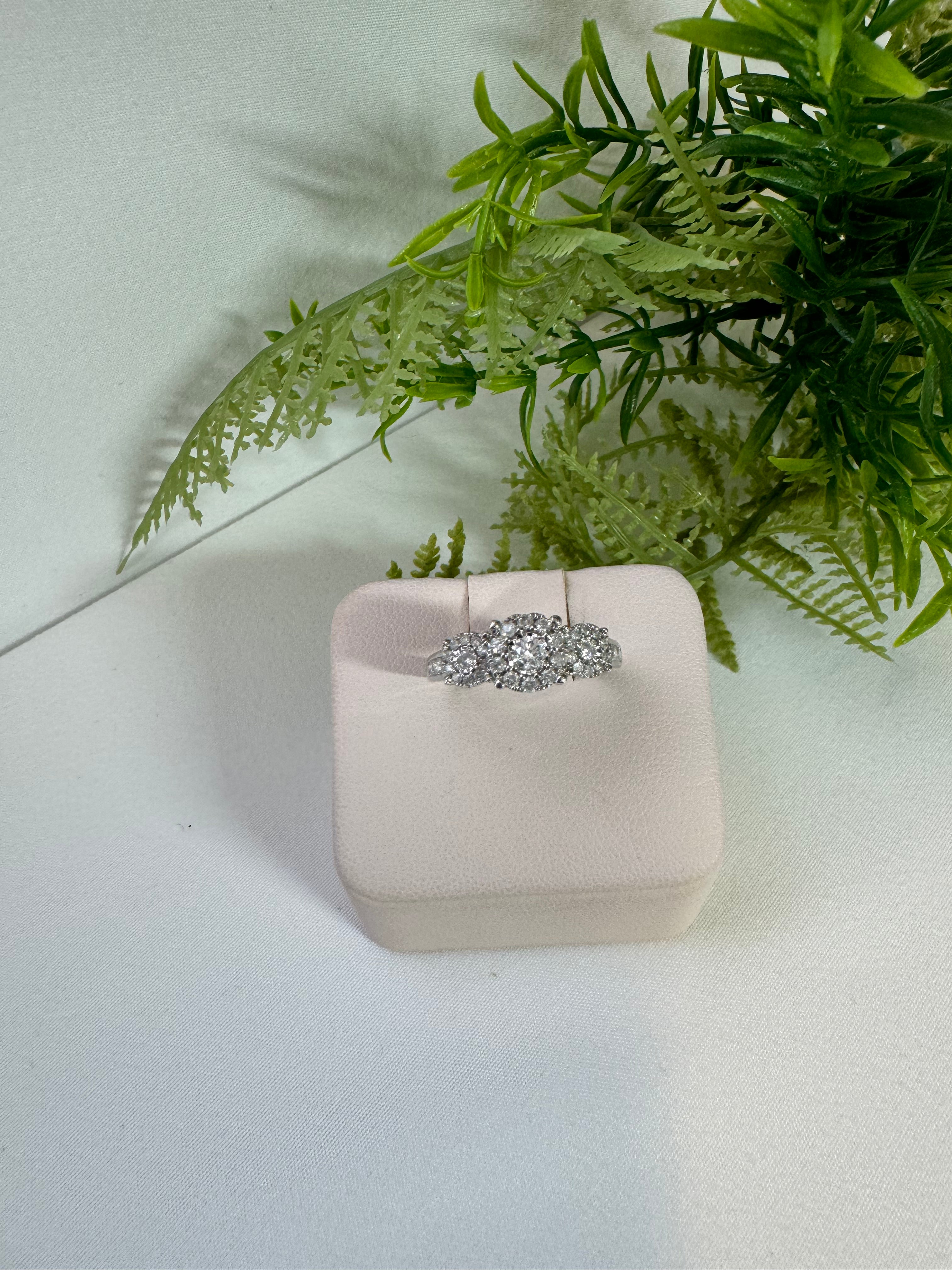 Elegant Cluster Diamond Ring for Women - Sparkling Wedding, Engagement & Anniversary Jewelry Gift