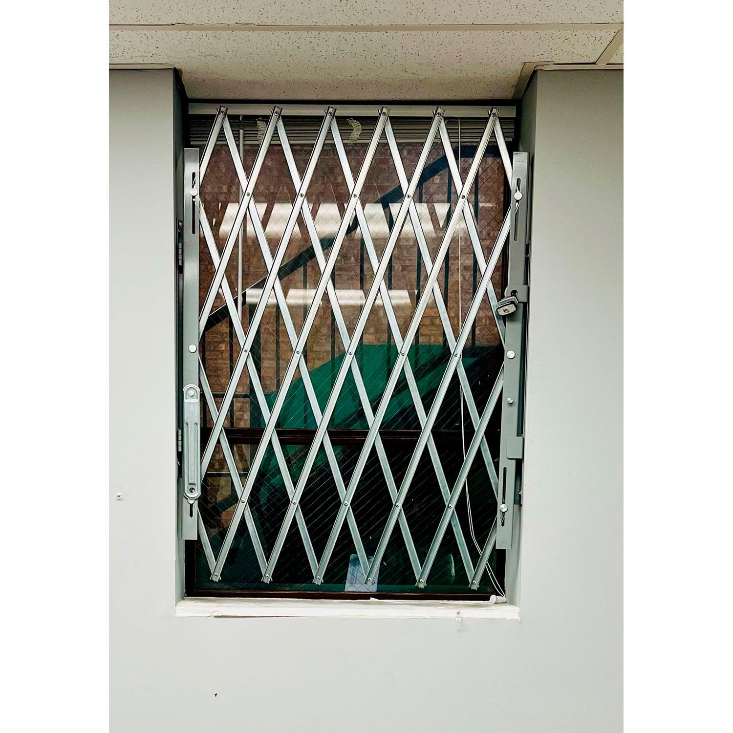 Baby Safety Folding Door Gate 48
