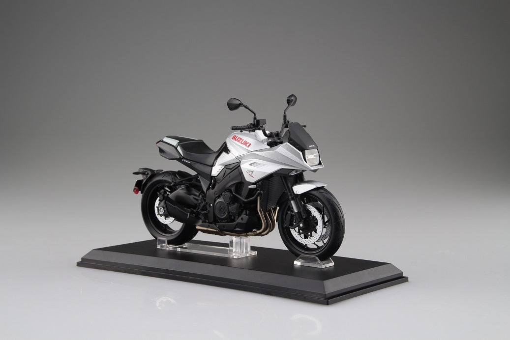 1/12 Scale AOSHIMA SUZUKI GSX-S1000S KATANA Motorcycle Model Kit - Metallic Mystic Silver for Collectors & Hobbyists | Perfect for Display, DIY Projects & Gift Giving