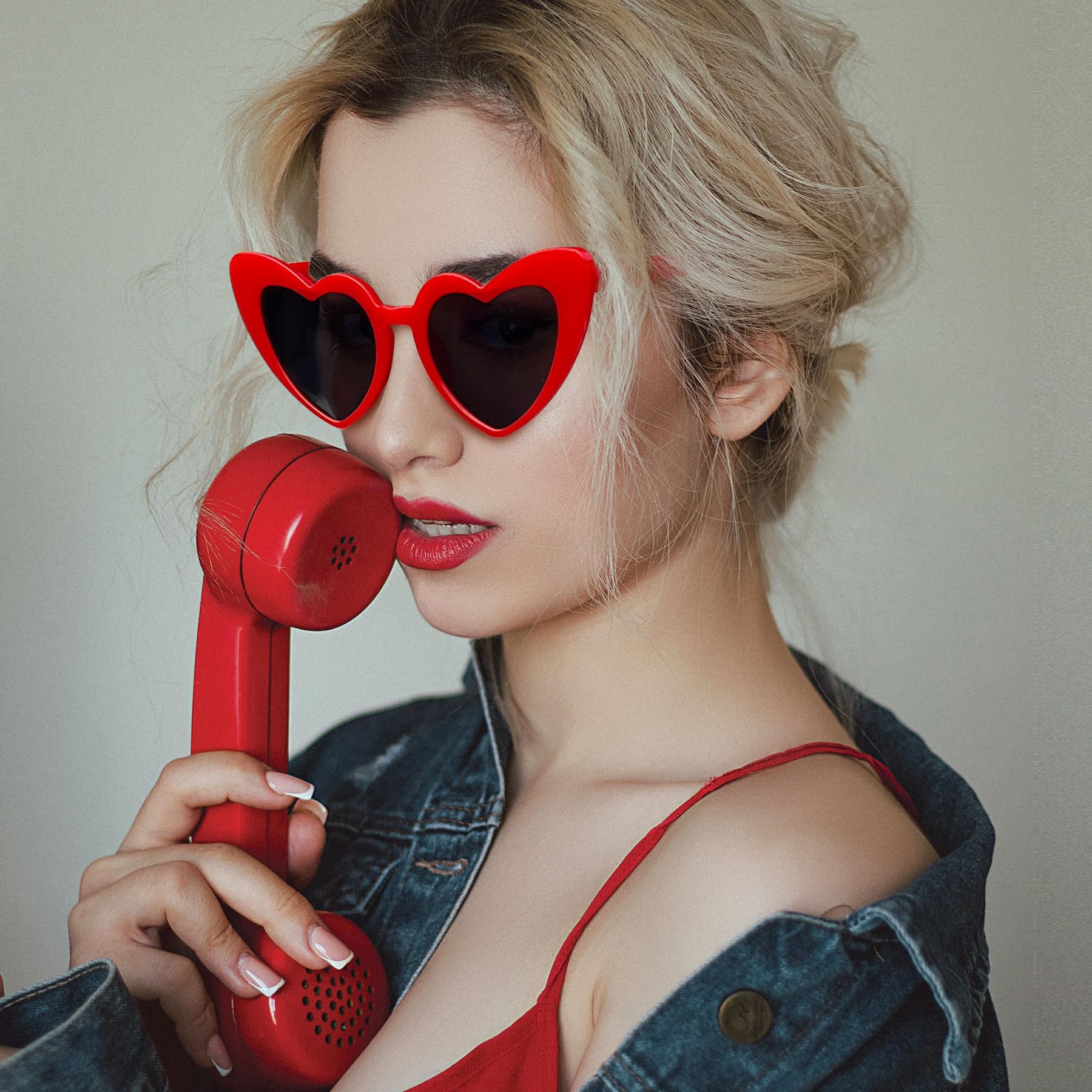 Joopin Trendy Heart Sunglasses for Women - Retro Heart Shaped UV Protection Sunglasses - Dark Lens Fashion Shades for Rave, Costume & Summer Outdoor Activities