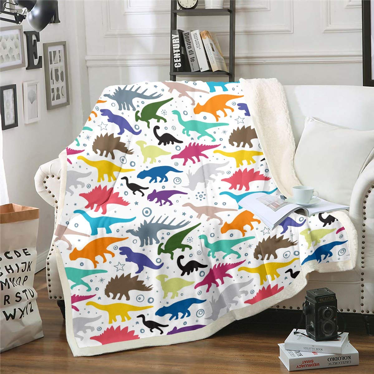 Dinosaur Sherpa Blanket for Kids - Soft Fleece Throw with Cute Cartoon Dino & Jungle Animal Patterns - 30x40 Inch Cozy Plush Blanket for Sofa, Bed, Couch - Perfect for Nursery, Bedroom Decor & Winter Warmth