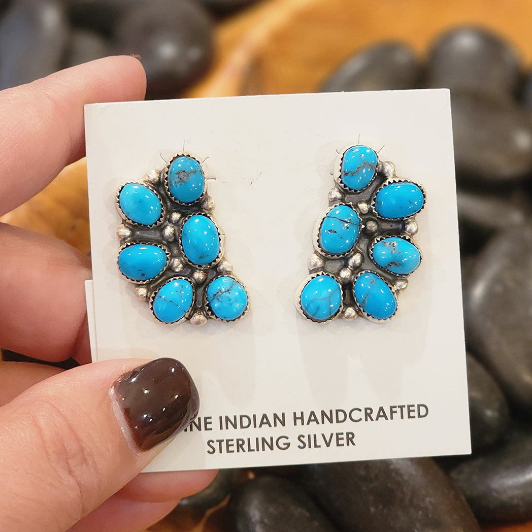 Donovan Kingman Turquoise Clusters - Natural Stone Jewelry for Women, Handmade Beaded Necklace, Boho Chic Accessory | Perfect for Festivals, Weddings & Everyday Wear