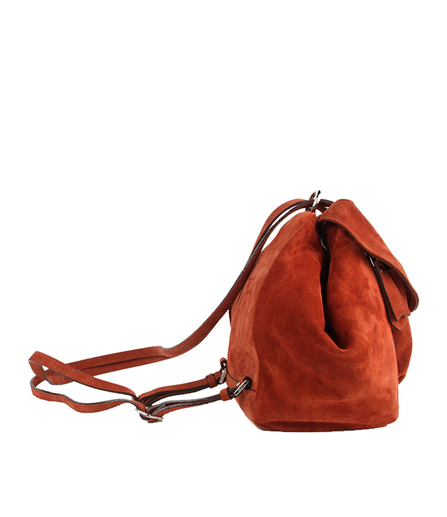 Fernweh Suede Backpack - Stylish & Durable Travel Backpack for Women & Men - Perfect for Hiking, Camping & Everyday Use