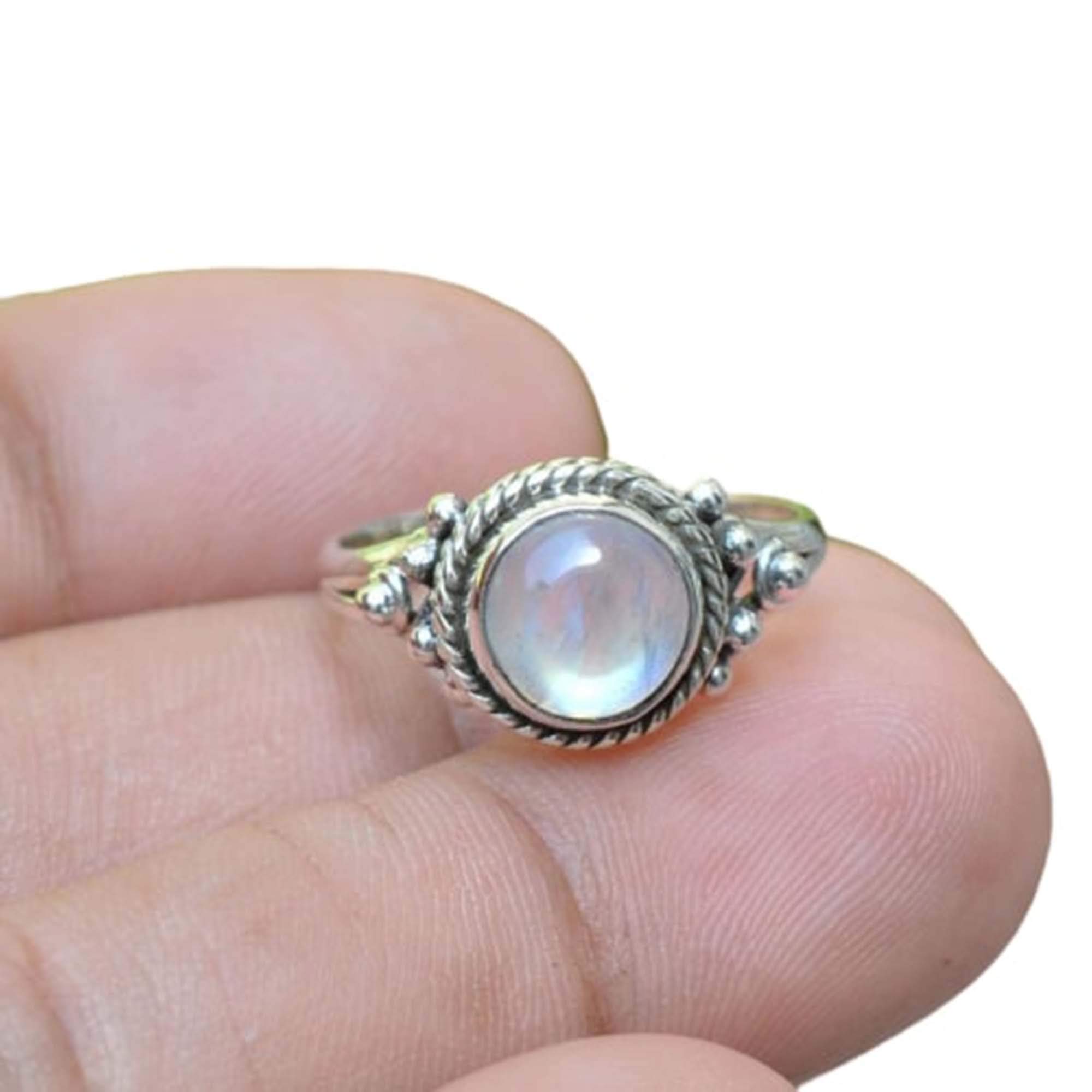 925 Silver Rainbow Moonstone Ring with Blue Fire - Round Gemstone Boho Handmade Jewelry for Women - Minimalist Engagement Ring, Gift for Her - Perfect for Weddings, Boho Chic Outfits & Special Occasions