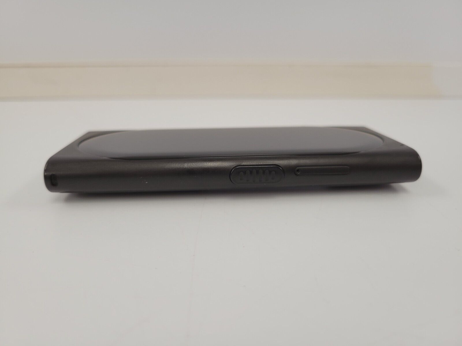 Langogo Genesis AI Translator Device - Real-Time Two-Way Language Translation for Travel, Business & Learning (73110 1)