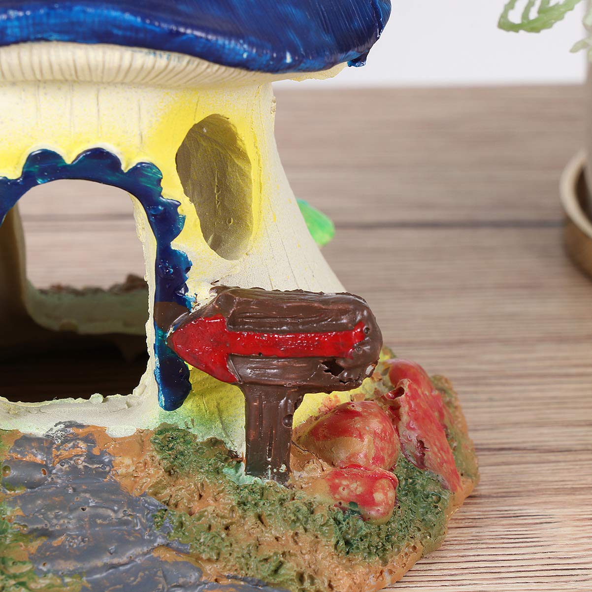 POPETPOP Resin Mushroom Hideout House - Aquarium Decor for Small Fish, Shrimp & Betta | Cute Underwater Cave Shelter for Fish Tank Landscape | Perfect for Tropical, Freshwater & Nano Tanks