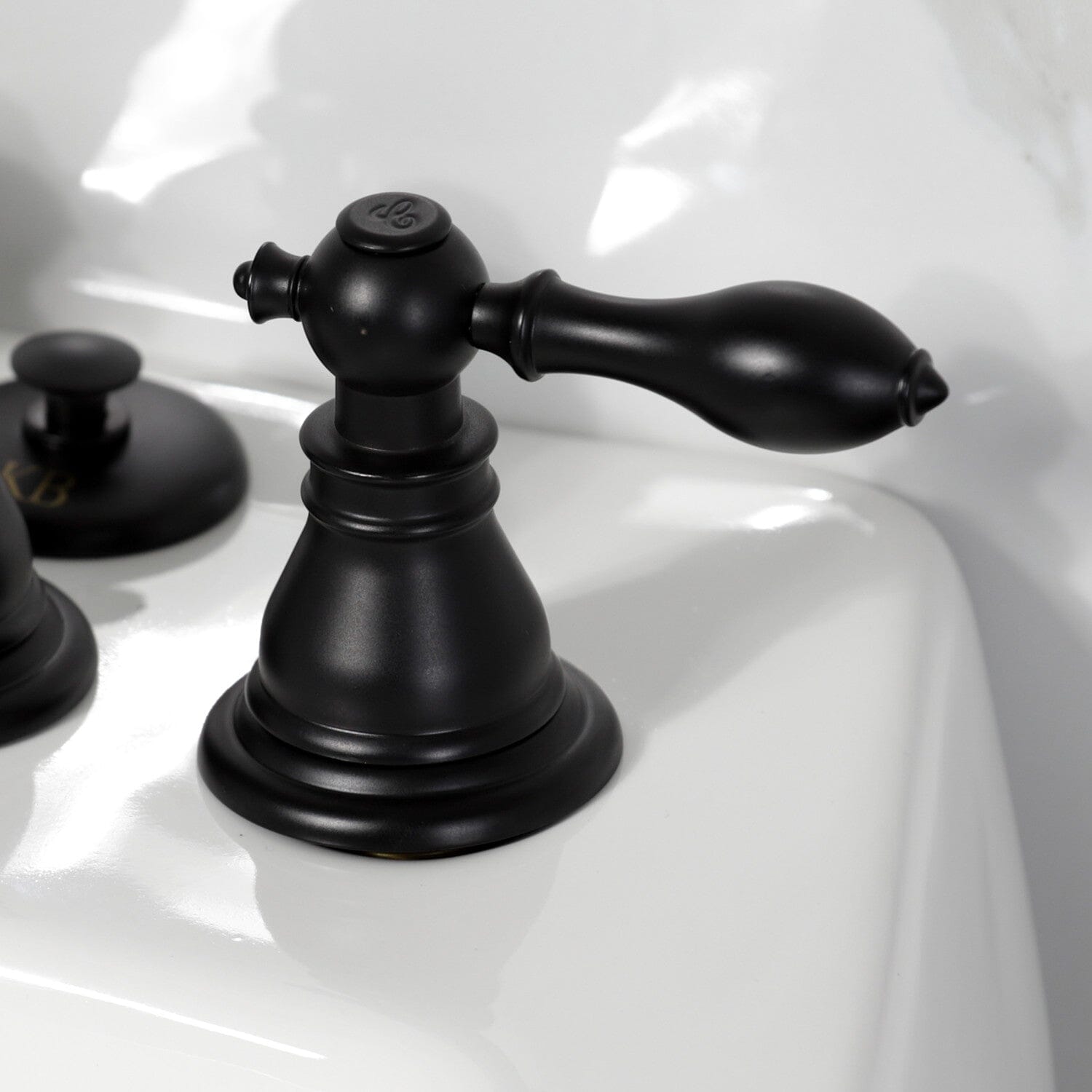 American Classic 3-Handle Deck Mount Vertical Spray Bidet Faucet with Brass Pop-Up Drain - Perfect for Modern Bathroom Renovations & Luxury Home Upgrades
