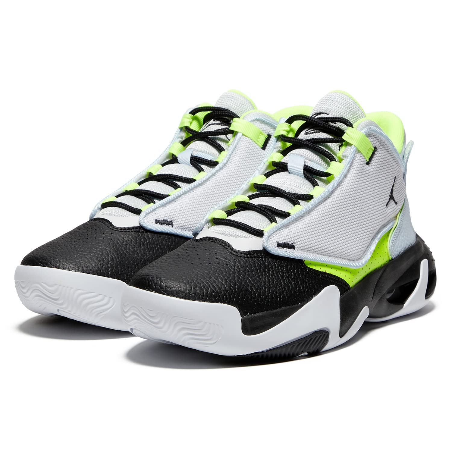 Nike Max Aura 4 Running Shoes for Kids - Lightweight Athletic Sneakers for Boys & Girls - Comfortable Training Shoes for School, Sports & Daily Wear