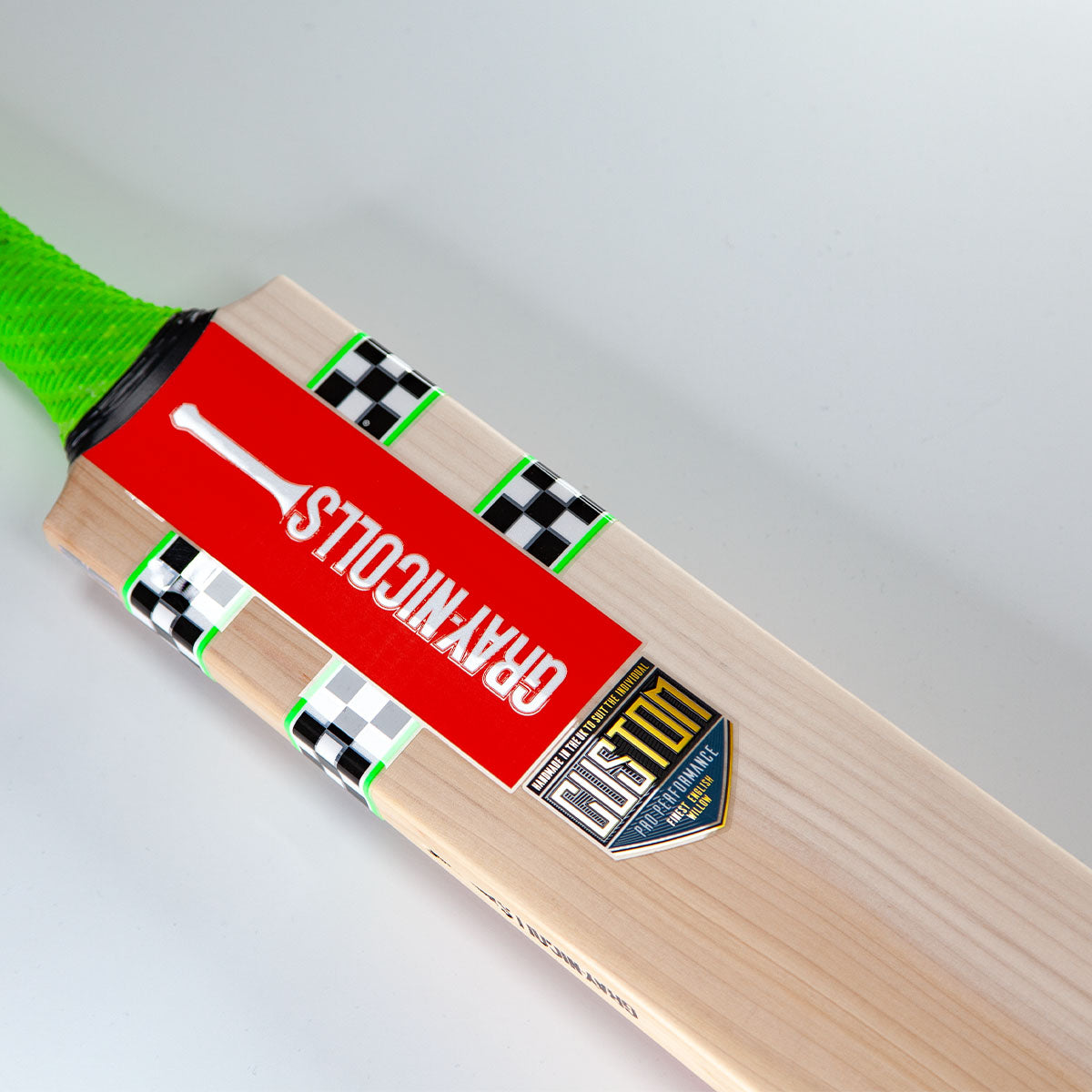 Premium Gray Nicolls Ventus Gen 1.3 Custom Made English Willow Cricket Bat - Perfect for Professional Matches & Training Sessions